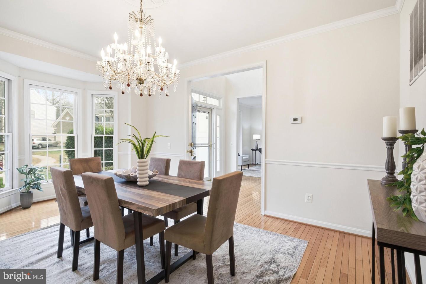 10214 GLEN CHASE CT, FAIRFAX, Virginia 22032, 5 Bedrooms Bedrooms, ,4 BathroomsBathrooms,Residential,For sale,10214 GLEN CHASE CT,VAFX2283978 MLS # VAFX2283978