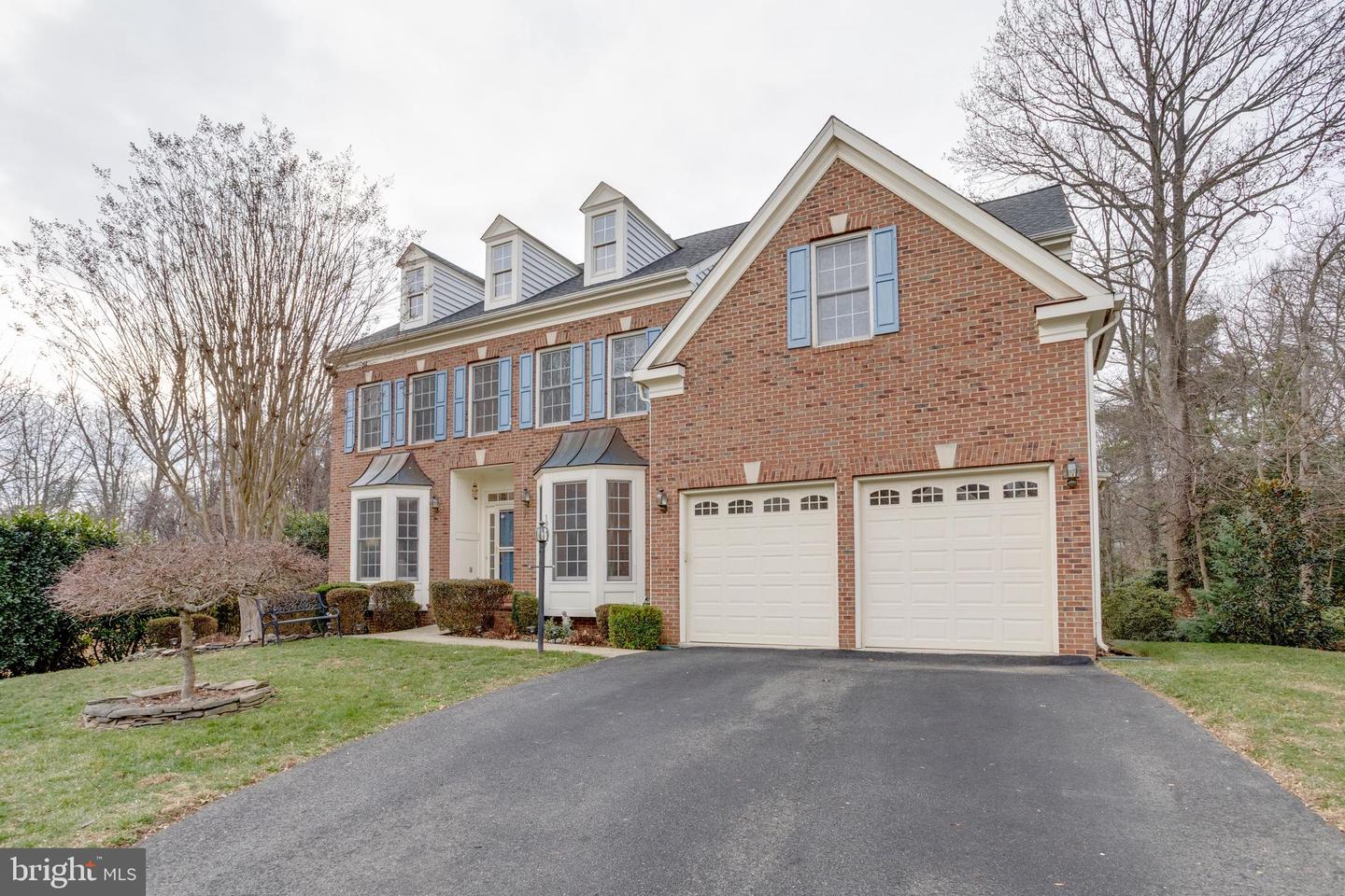 10214 GLEN CHASE CT, FAIRFAX, Virginia 22032, 5 Bedrooms Bedrooms, ,4 BathroomsBathrooms,Residential,For sale,10214 GLEN CHASE CT,VAFX2283978 MLS # VAFX2283978
