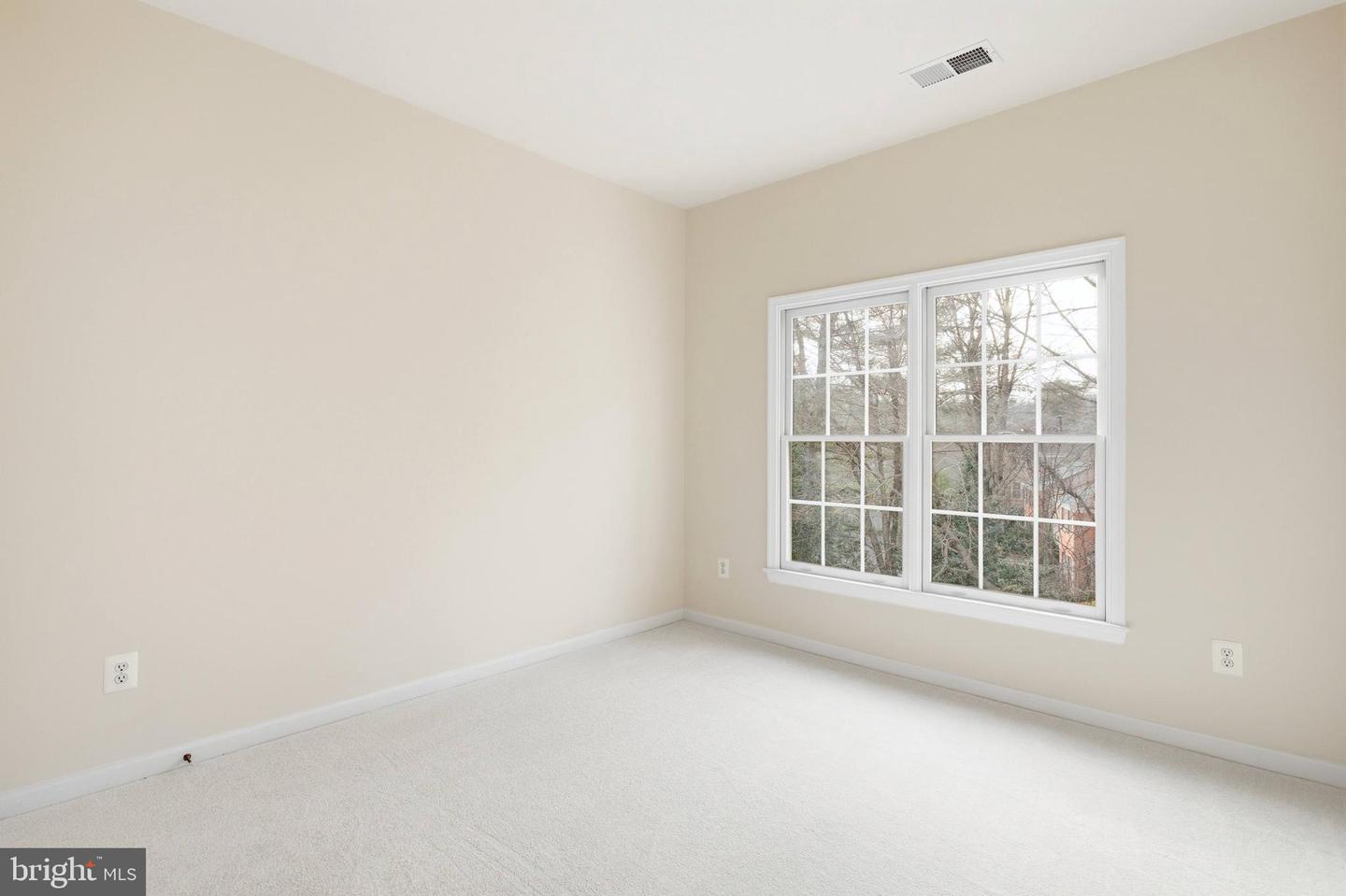 10214 GLEN CHASE CT, FAIRFAX, Virginia 22032, 5 Bedrooms Bedrooms, ,4 BathroomsBathrooms,Residential,For sale,10214 GLEN CHASE CT,VAFX2283978 MLS # VAFX2283978