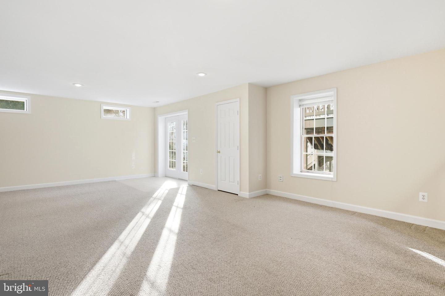 10214 GLEN CHASE CT, FAIRFAX, Virginia 22032, 5 Bedrooms Bedrooms, ,4 BathroomsBathrooms,Residential,For sale,10214 GLEN CHASE CT,VAFX2283978 MLS # VAFX2283978
