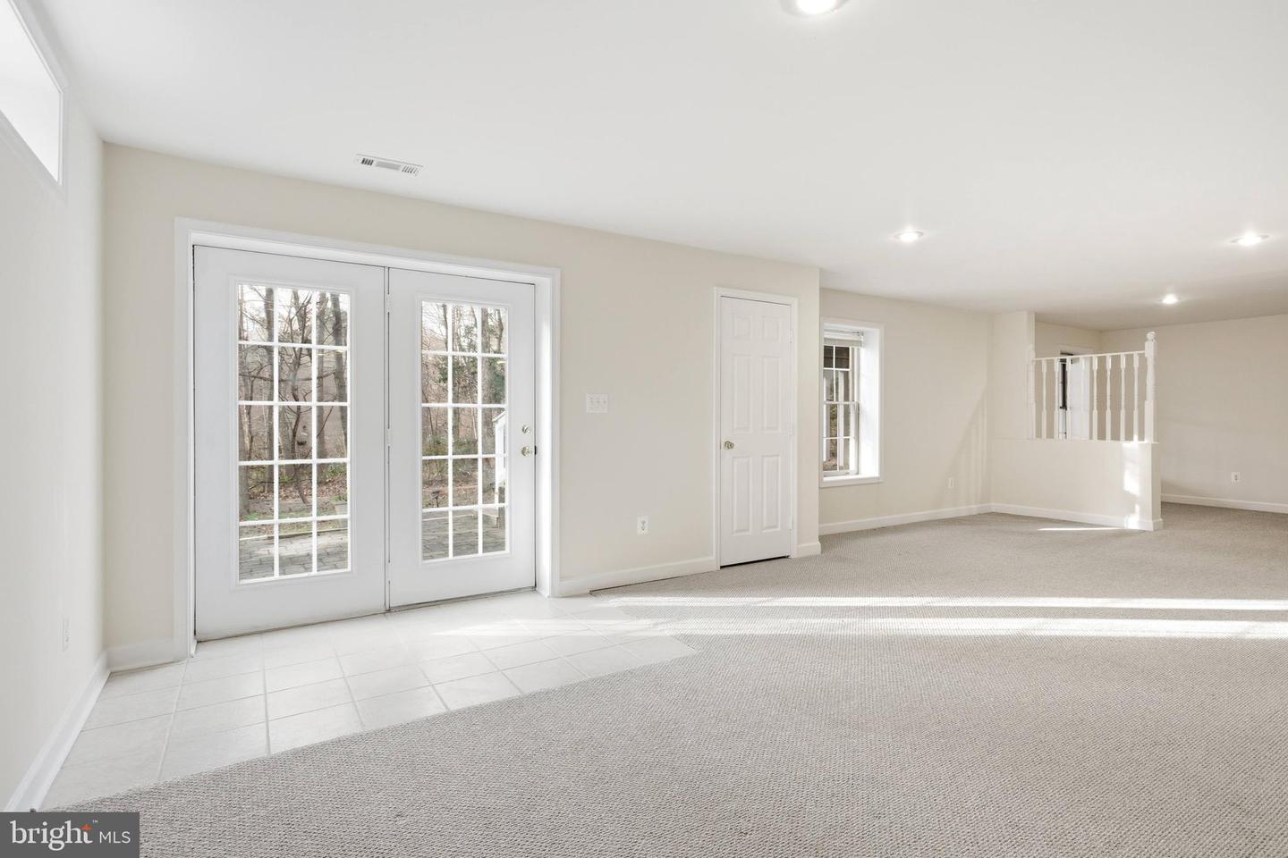 10214 GLEN CHASE CT, FAIRFAX, Virginia 22032, 5 Bedrooms Bedrooms, ,4 BathroomsBathrooms,Residential,For sale,10214 GLEN CHASE CT,VAFX2283978 MLS # VAFX2283978