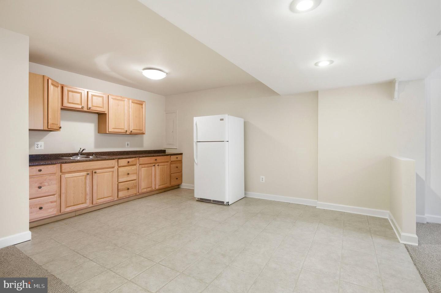 10214 GLEN CHASE CT, FAIRFAX, Virginia 22032, 5 Bedrooms Bedrooms, ,4 BathroomsBathrooms,Residential,For sale,10214 GLEN CHASE CT,VAFX2283978 MLS # VAFX2283978