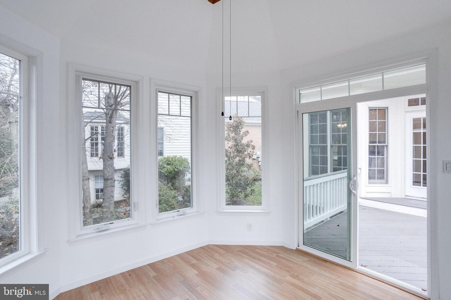 10214 GLEN CHASE CT, FAIRFAX, Virginia 22032, 5 Bedrooms Bedrooms, ,4 BathroomsBathrooms,Residential,For sale,10214 GLEN CHASE CT,VAFX2283978 MLS # VAFX2283978