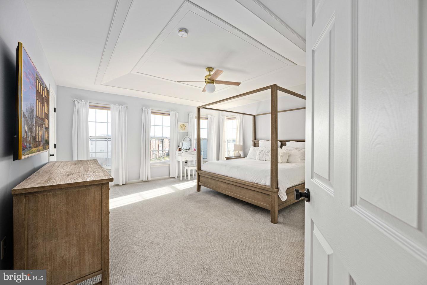 15224 ROSEMONT MANOR DR, HAYMARKET, Virginia 20169, 3 Bedrooms Bedrooms, ,2 BathroomsBathrooms,Residential,For sale,15224 ROSEMONT MANOR DR,VAPW2109892 MLS # VAPW2109892