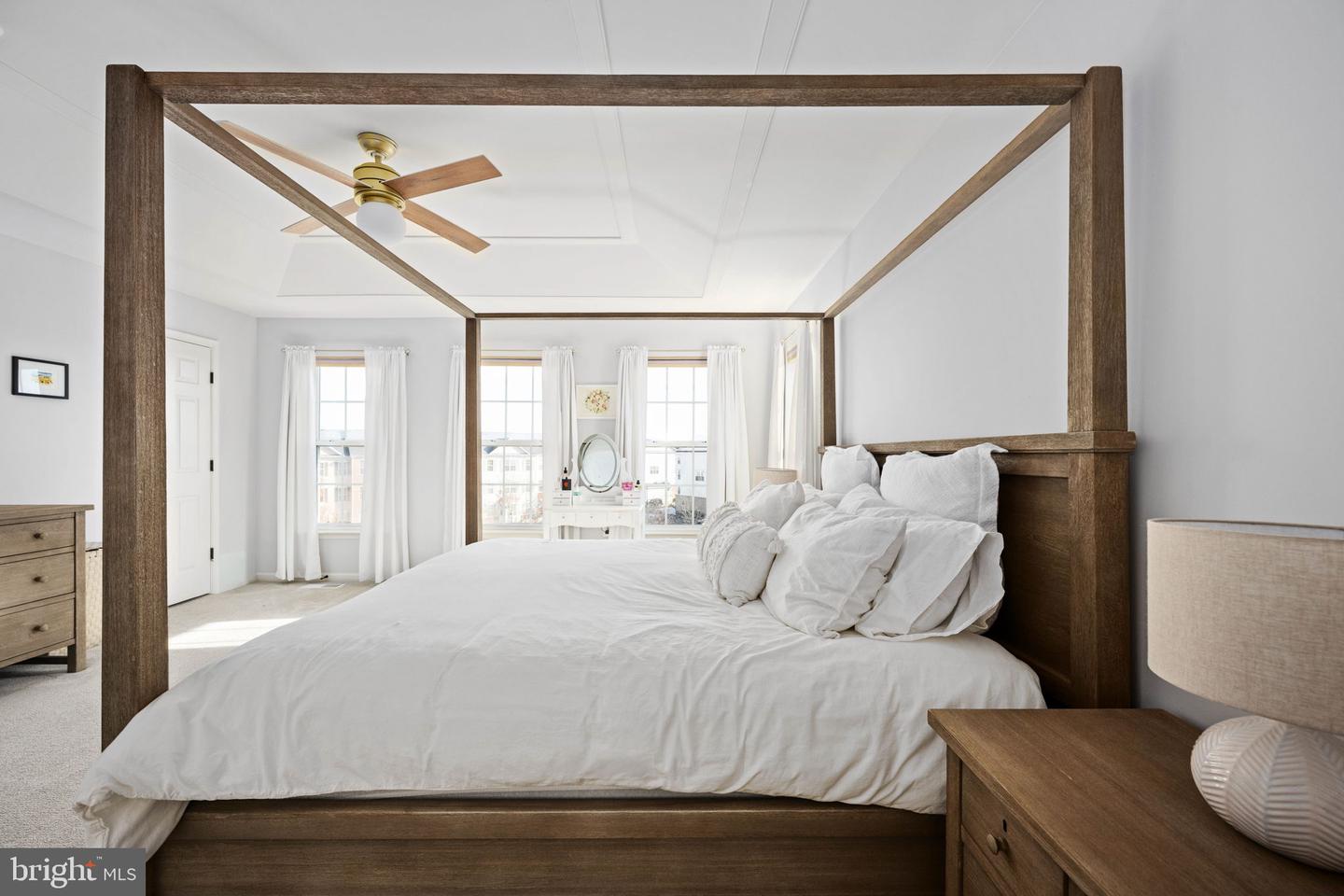 15224 ROSEMONT MANOR DR, HAYMARKET, Virginia 20169, 3 Bedrooms Bedrooms, ,2 BathroomsBathrooms,Residential,For sale,15224 ROSEMONT MANOR DR,VAPW2109892 MLS # VAPW2109892