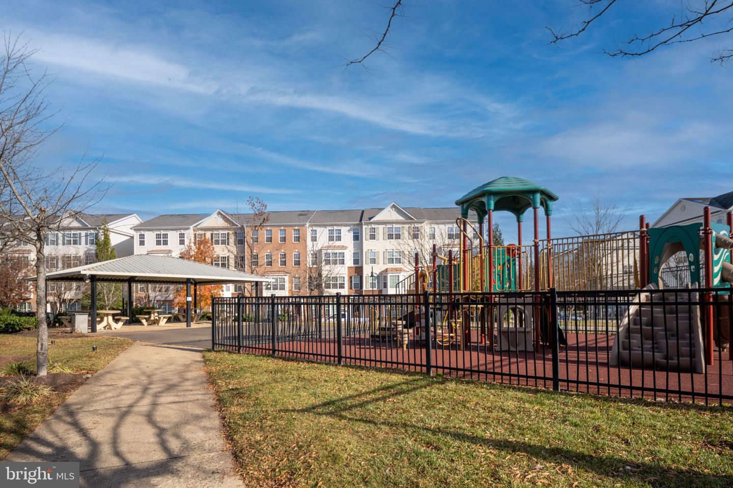 15224 ROSEMONT MANOR DR, HAYMARKET, Virginia 20169, 3 Bedrooms Bedrooms, ,2 BathroomsBathrooms,Residential,For sale,15224 ROSEMONT MANOR DR,VAPW2109892 MLS # VAPW2109892