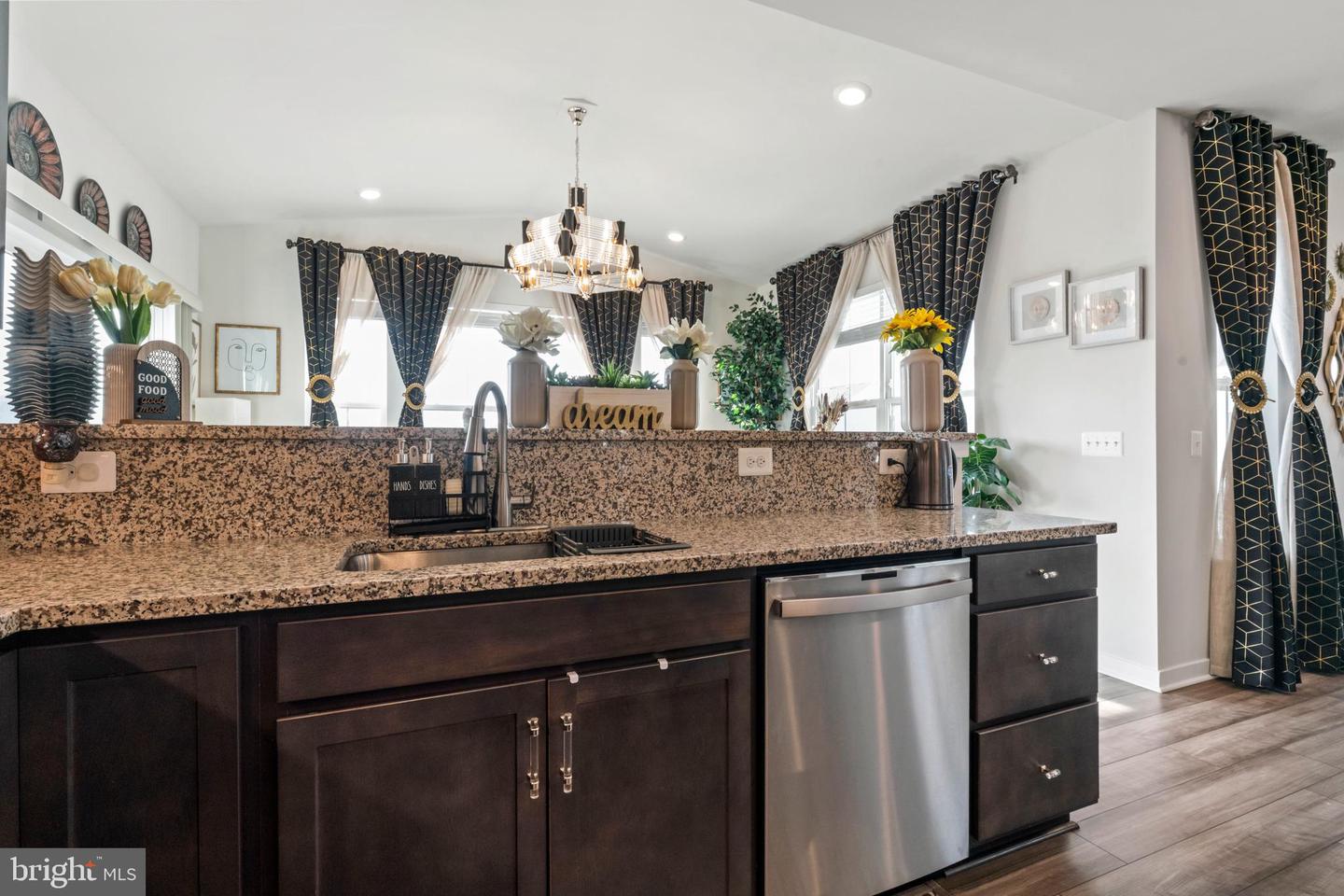 225 LEHIGH DR, WINCHESTER, Virginia 22602, 7 Bedrooms Bedrooms, ,3 BathroomsBathrooms,Residential,For sale,225 LEHIGH DR,VAFV2038698 MLS # VAFV2038698