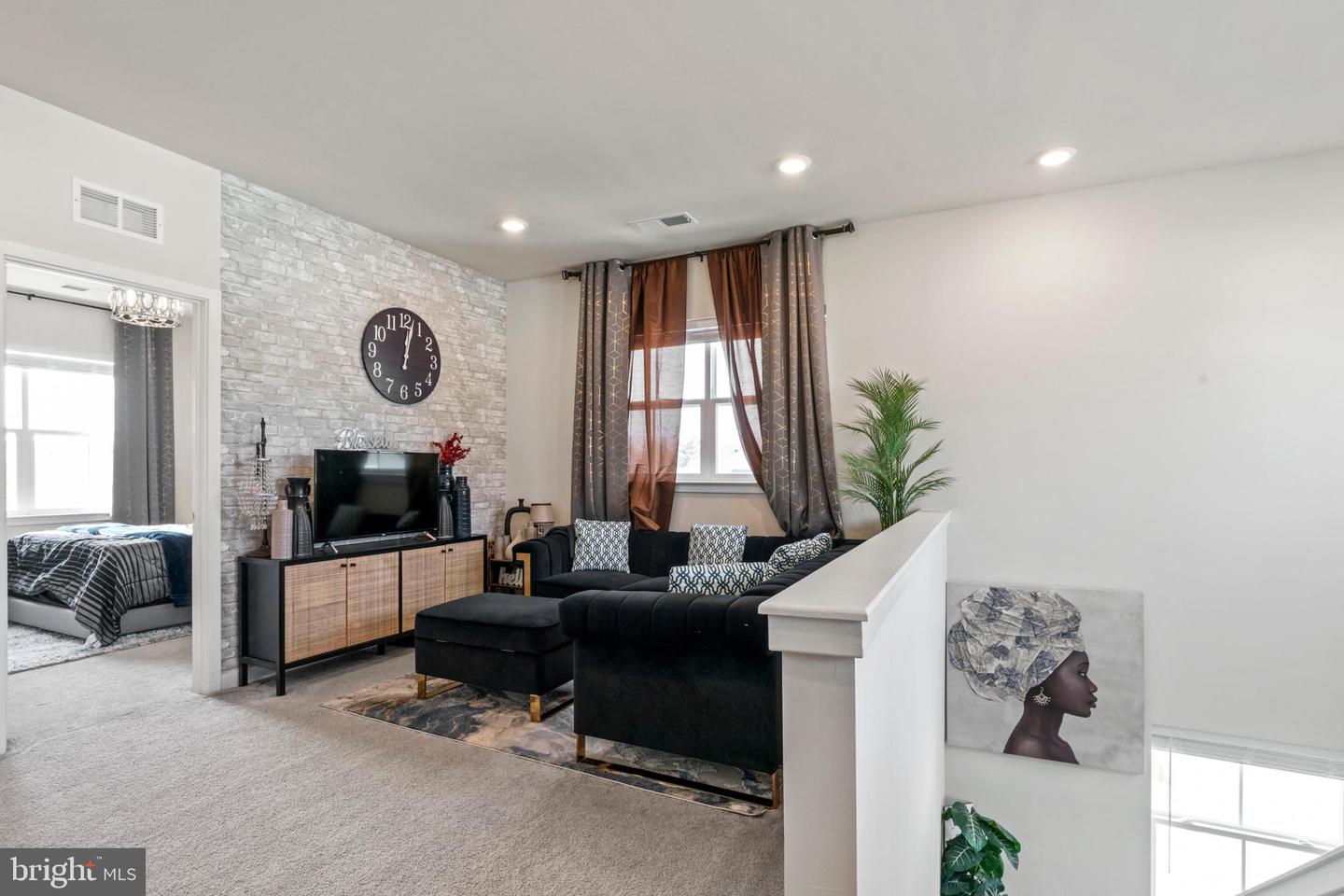 225 LEHIGH DR, WINCHESTER, Virginia 22602, 7 Bedrooms Bedrooms, ,3 BathroomsBathrooms,Residential,For sale,225 LEHIGH DR,VAFV2038698 MLS # VAFV2038698