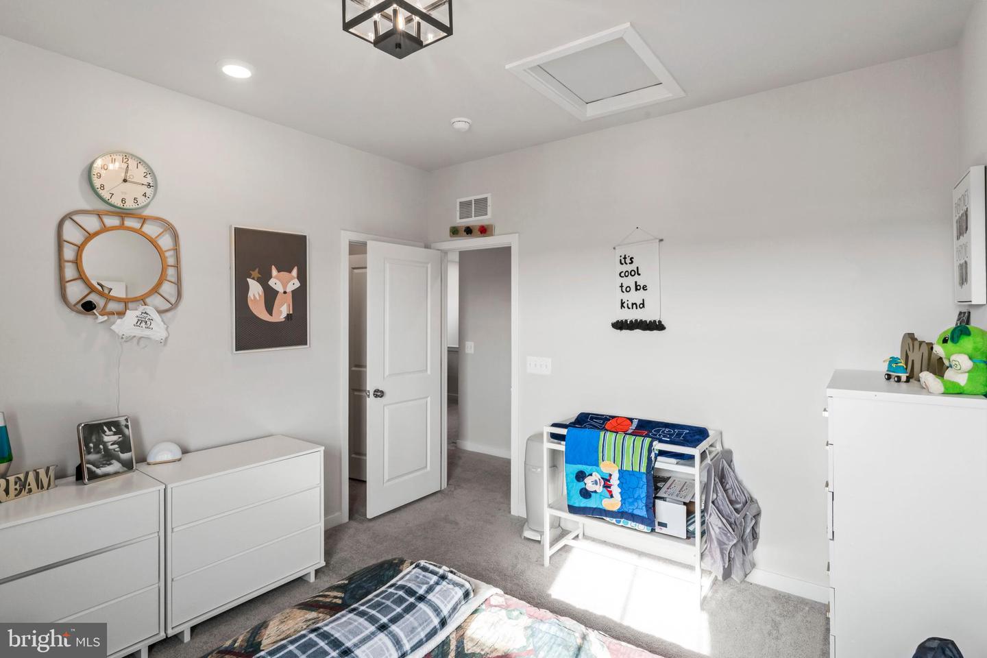 225 LEHIGH DR, WINCHESTER, Virginia 22602, 7 Bedrooms Bedrooms, ,3 BathroomsBathrooms,Residential,For sale,225 LEHIGH DR,VAFV2038698 MLS # VAFV2038698