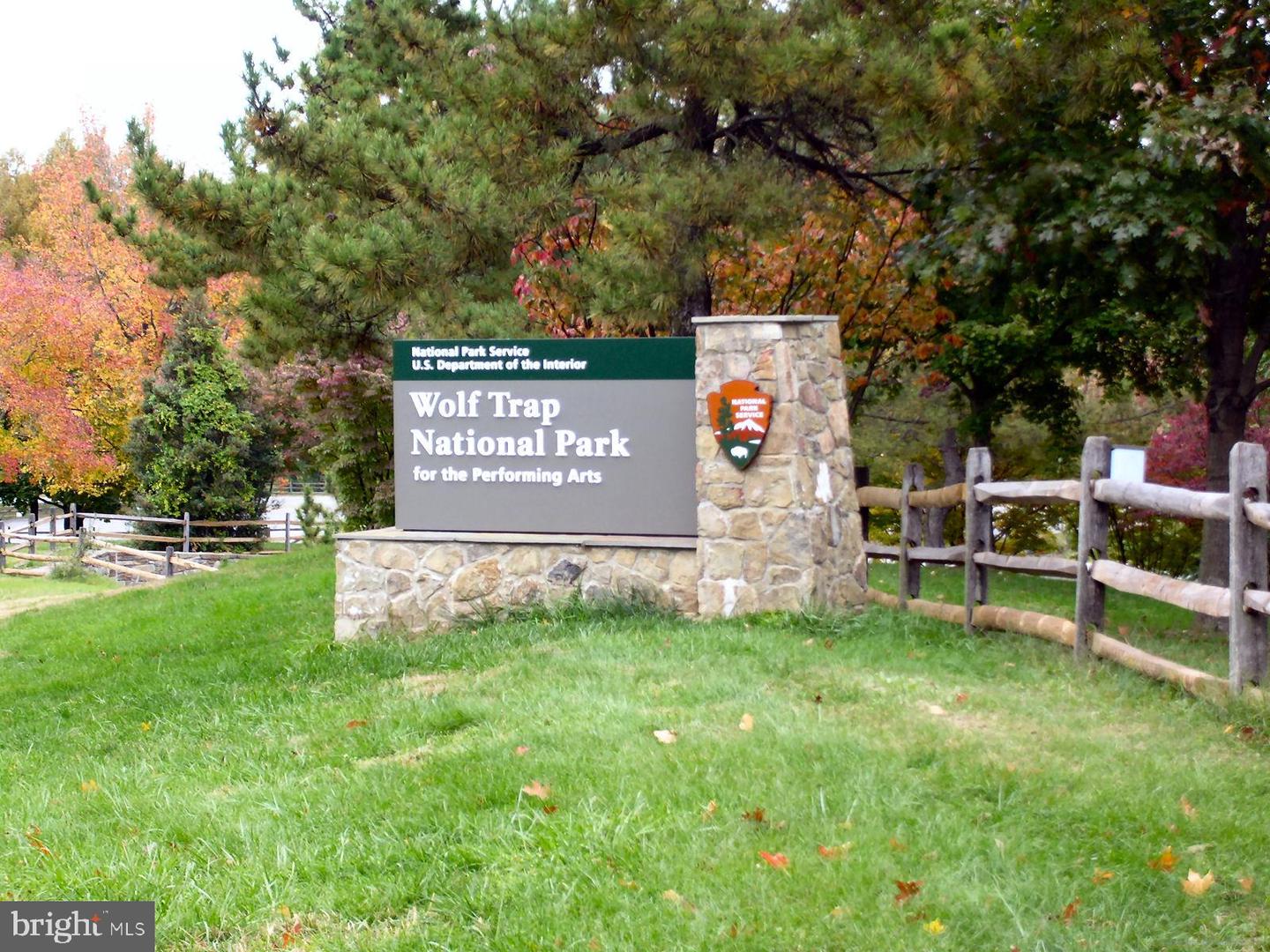 2627 FIVE OAKS RD, VIENNA, Virginia 22181, 3 Bedrooms Bedrooms, ,3 BathroomsBathrooms,Residential,For sale,2627 FIVE OAKS RD,VAFX2284042 MLS # VAFX2284042