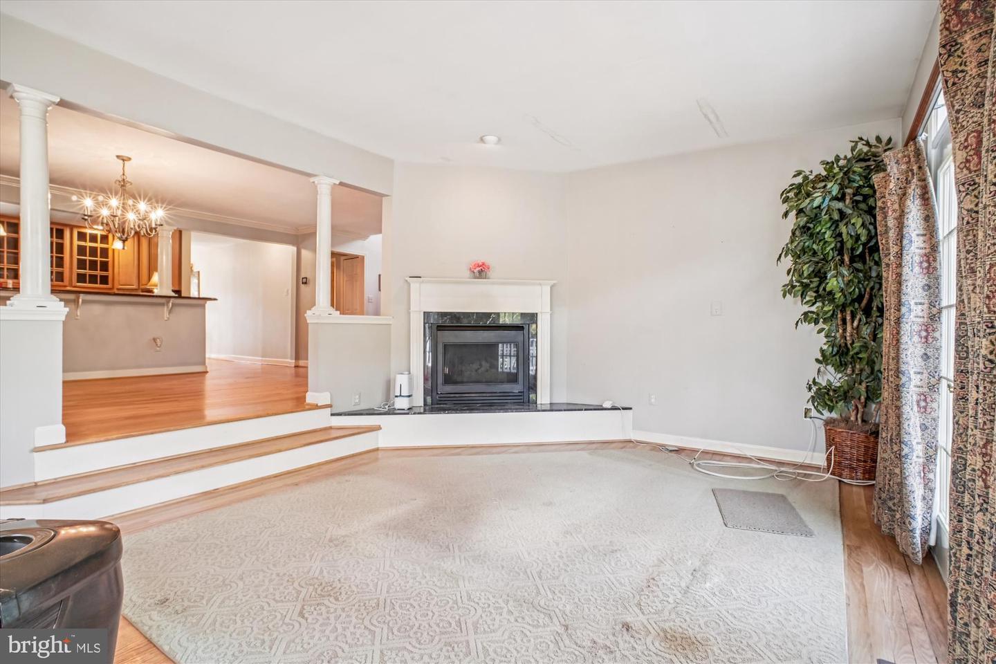 2627 FIVE OAKS RD, VIENNA, Virginia 22181, 3 Bedrooms Bedrooms, ,3 BathroomsBathrooms,Residential,For sale,2627 FIVE OAKS RD,VAFX2284042 MLS # VAFX2284042