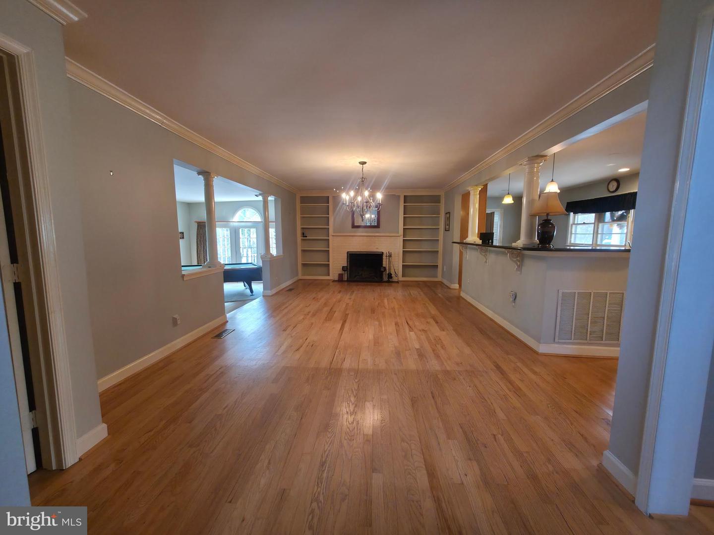 2627 FIVE OAKS RD, VIENNA, Virginia 22181, 3 Bedrooms Bedrooms, ,3 BathroomsBathrooms,Residential,For sale,2627 FIVE OAKS RD,VAFX2284042 MLS # VAFX2284042