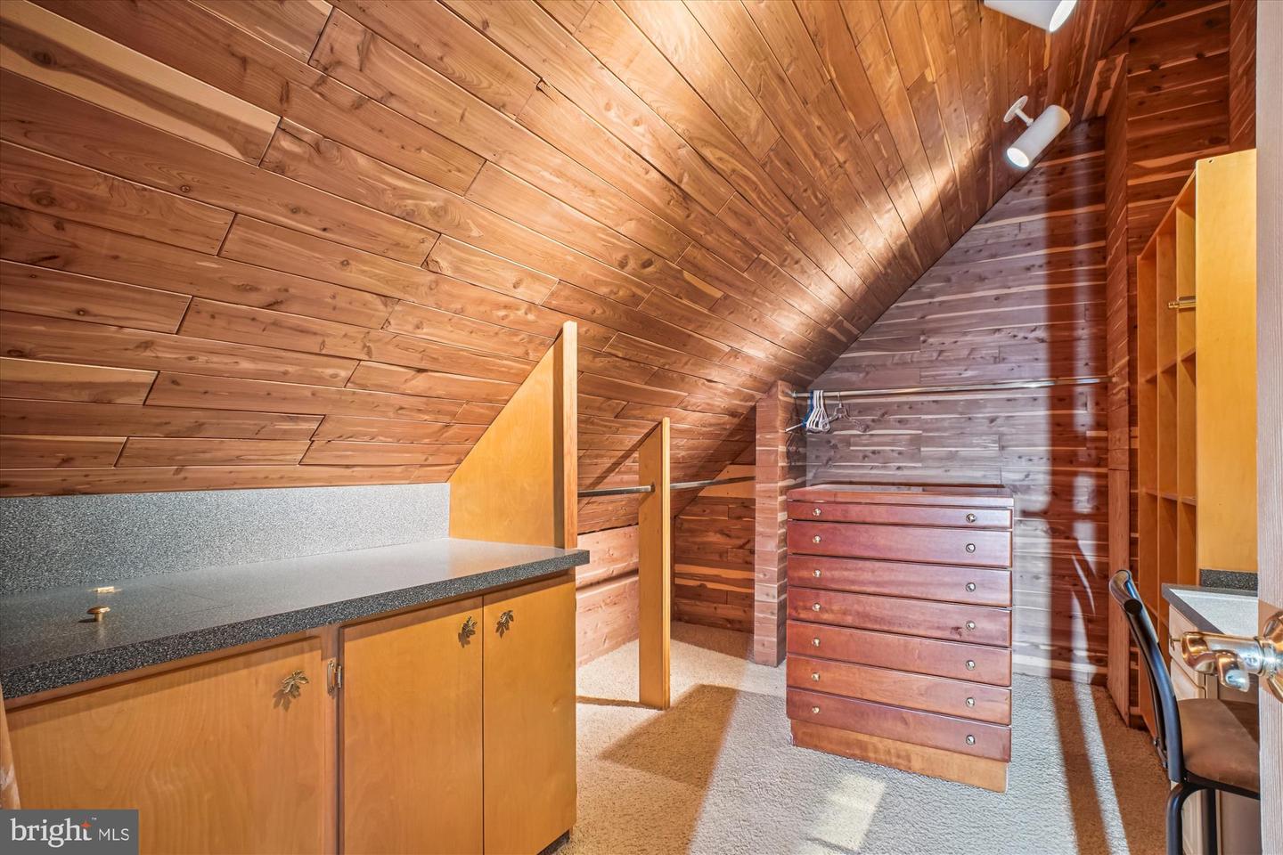 2627 FIVE OAKS RD, VIENNA, Virginia 22181, 3 Bedrooms Bedrooms, ,3 BathroomsBathrooms,Residential,For sale,2627 FIVE OAKS RD,VAFX2284042 MLS # VAFX2284042