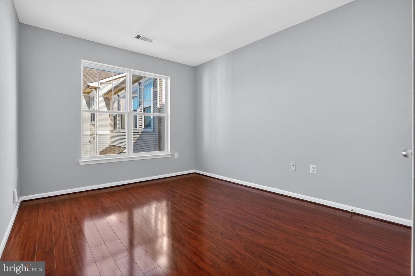 11329 ARISTOTLE DR #5-408, FAIRFAX, Virginia 22030, 2 Bedrooms Bedrooms, ,2 BathroomsBathrooms,Residential,For sale,11329 ARISTOTLE DR #5-408,VAFX2284046 MLS # VAFX2284046