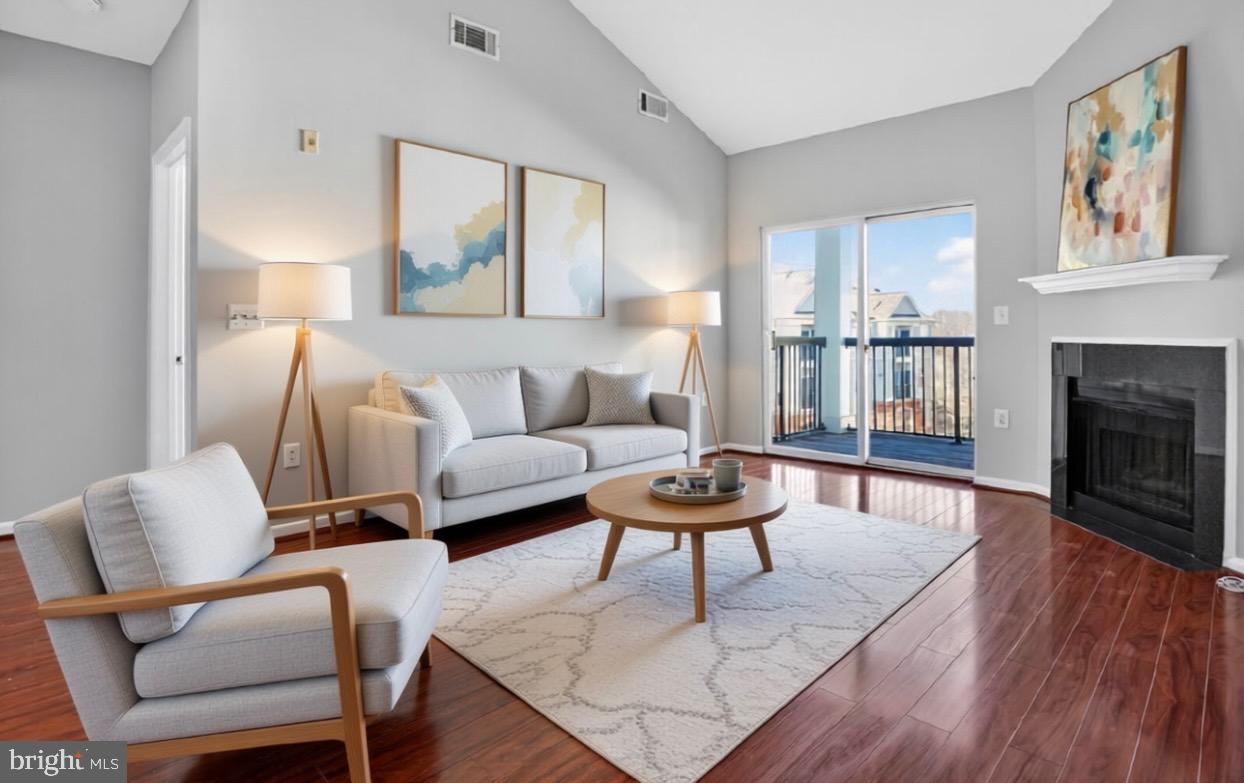 11329 ARISTOTLE DR #5-408, FAIRFAX, Virginia 22030, 2 Bedrooms Bedrooms, ,2 BathroomsBathrooms,Residential,For sale,11329 ARISTOTLE DR #5-408,VAFX2284046 MLS # VAFX2284046