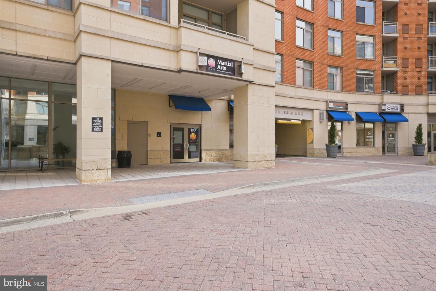 3600 S GLEBE RD S #504W, ARLINGTON, Virginia 22202, 1 Bedroom Bedrooms, ,1 BathroomBathrooms,Residential,For sale,3600 S GLEBE RD S #504W,VAAR2067314 MLS # VAAR2067314 3600 S GLEBE RD S #504W, ARLINGTON, Virginia 22202, 1 Bedroom Bedrooms, ,1 BathroomBathrooms,Residential,For sale,3600 S GLEBE RD S #504W,VAAR2067314 MLS # VAAR2067314