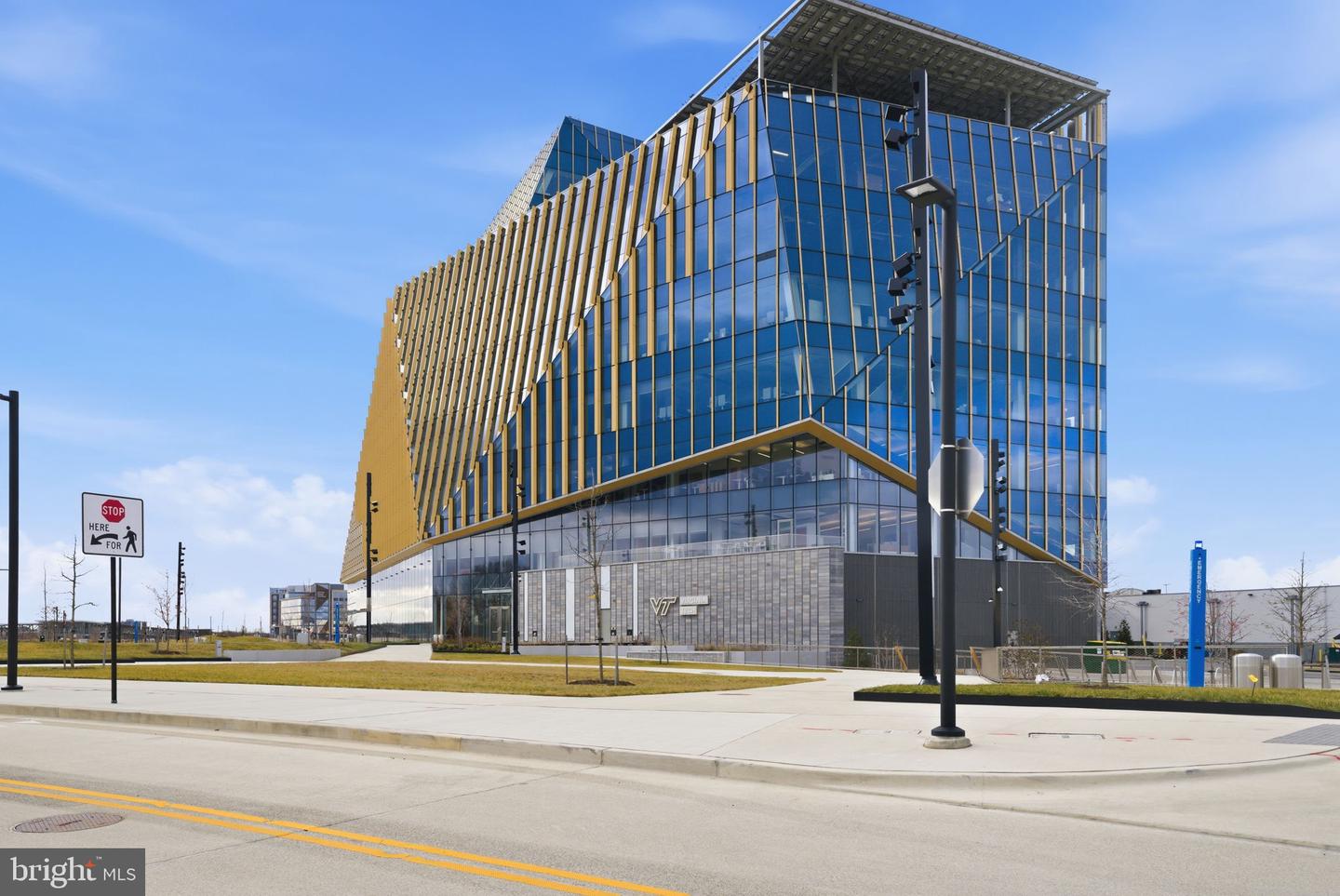 3600 S GLEBE RD S #504W, ARLINGTON, Virginia 22202, 1 Bedroom Bedrooms, ,1 BathroomBathrooms,Residential,For sale,3600 S GLEBE RD S #504W,VAAR2067314 MLS # VAAR2067314 3600 S GLEBE RD S #504W, ARLINGTON, Virginia 22202, 1 Bedroom Bedrooms, ,1 BathroomBathrooms,Residential,For sale,3600 S GLEBE RD S #504W,VAAR2067314 MLS # VAAR2067314