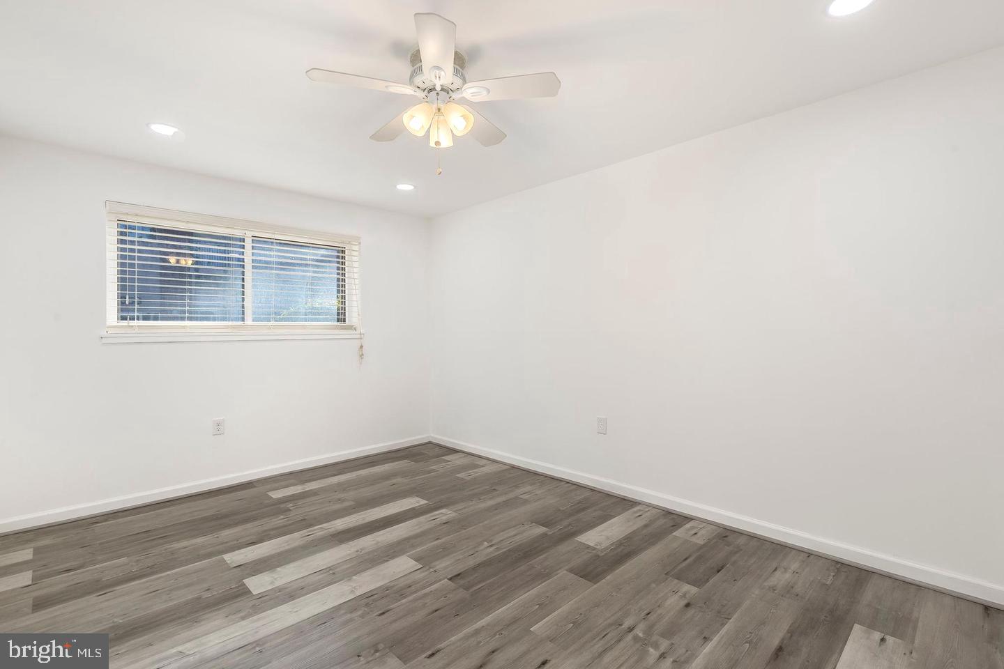 7354 LEE HWY #T2, FALLS CHURCH, Virginia 22046, 2 Bedrooms Bedrooms, ,1 BathroomBathrooms,Residential,For sale,7354 LEE HWY #T2,VAFX2284088 MLS # VAFX2284088