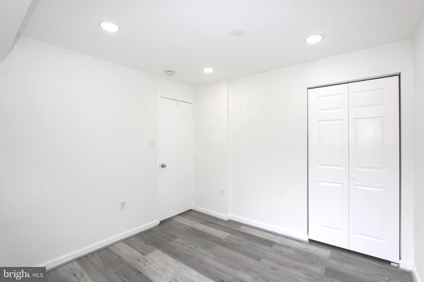 7354 LEE HWY #T2, FALLS CHURCH, Virginia 22046, 2 Bedrooms Bedrooms, ,1 BathroomBathrooms,Residential,For sale,7354 LEE HWY #T2,VAFX2284088 MLS # VAFX2284088