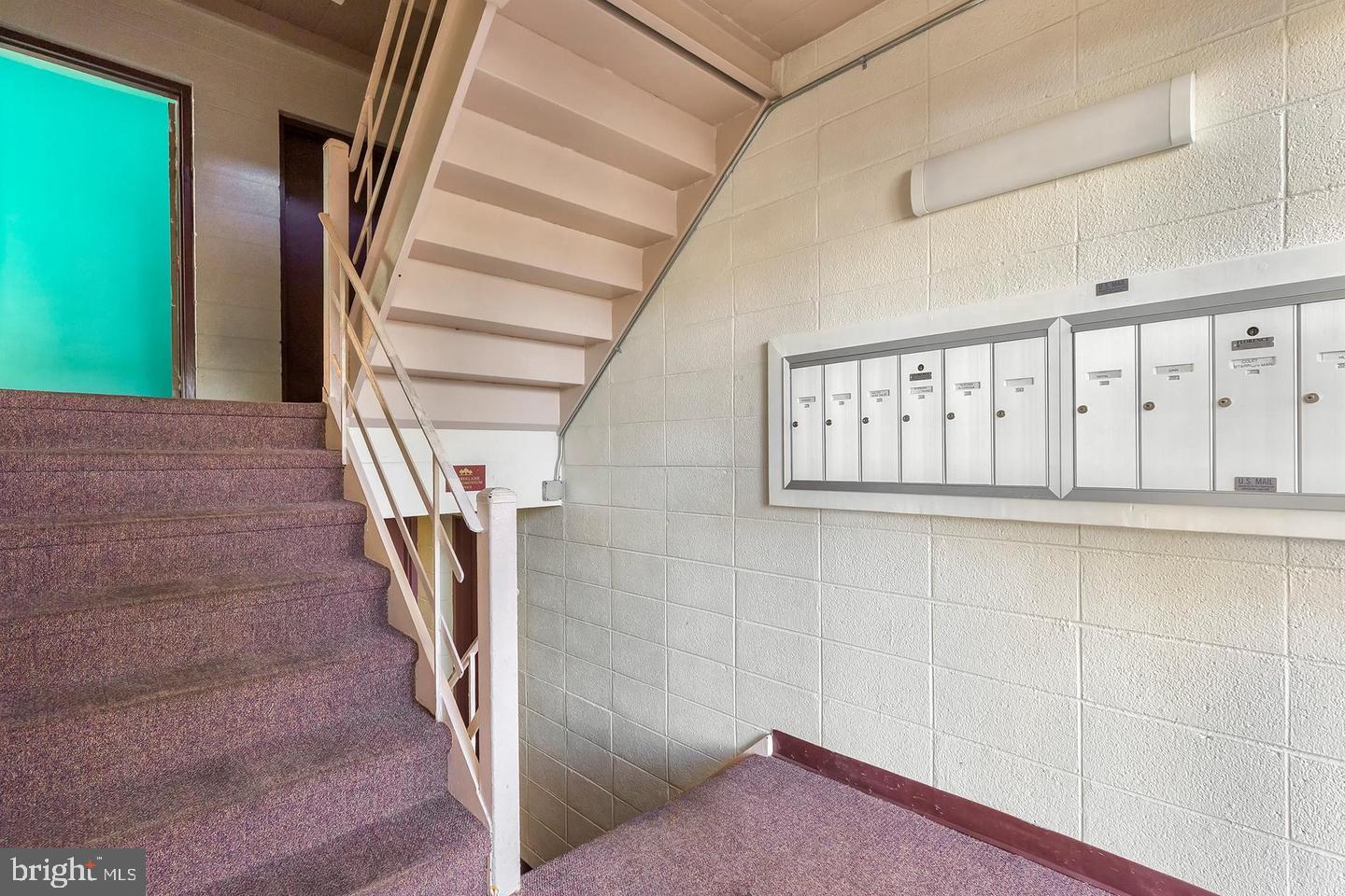 7354 LEE HWY #T2, FALLS CHURCH, Virginia 22046, 2 Bedrooms Bedrooms, ,1 BathroomBathrooms,Residential,For sale,7354 LEE HWY #T2,VAFX2284088 MLS # VAFX2284088