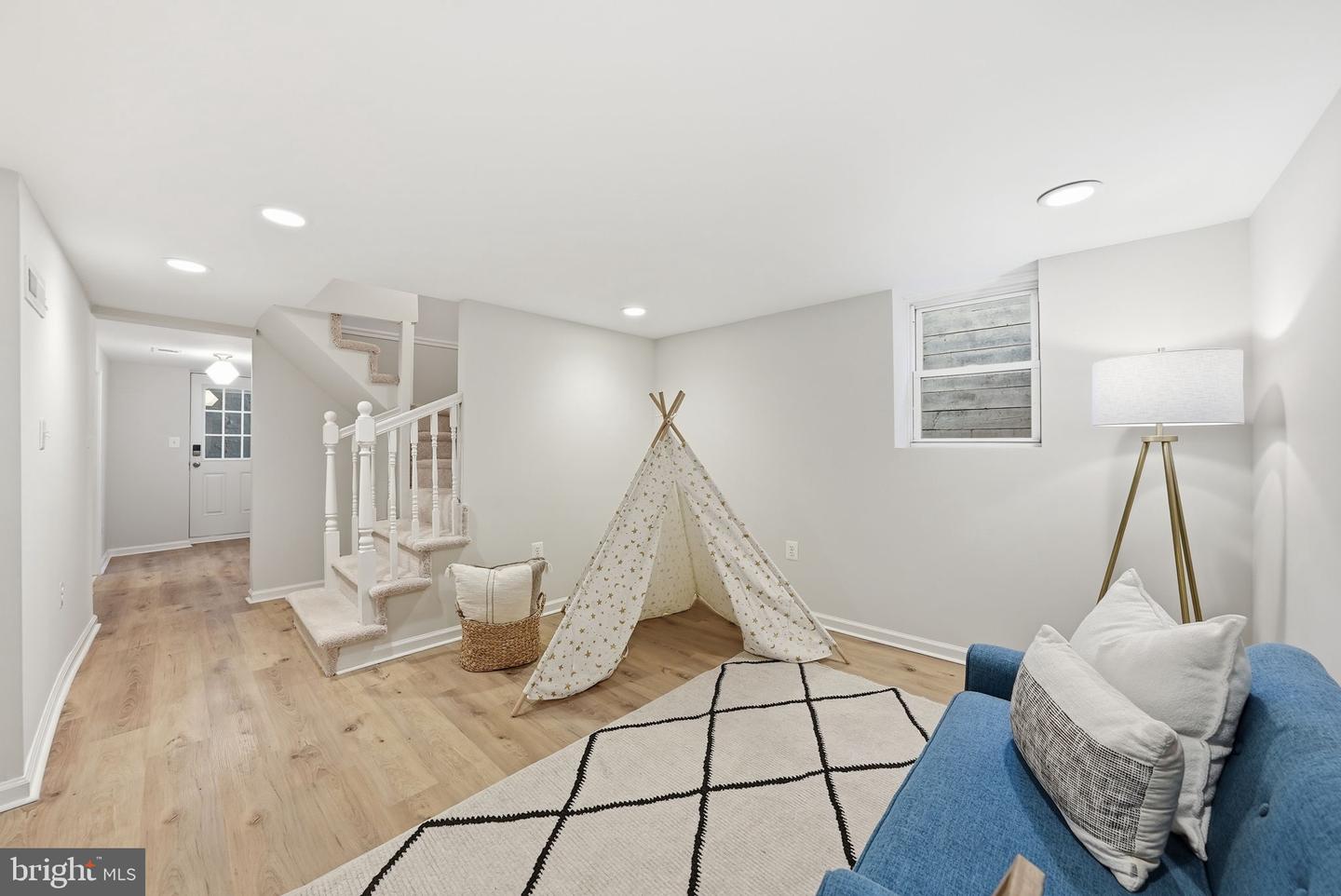 7209 TYLER AVE, FALLS CHURCH, Virginia 22042, 4 Bedrooms Bedrooms, ,2 BathroomsBathrooms,Residential,For sale,7209 TYLER AVE,VAFX2284100 MLS # VAFX2284100 7209 TYLER AVE, FALLS CHURCH, Virginia 22042, 4 Bedrooms Bedrooms, ,2 BathroomsBathrooms,Residential,For sale,7209 TYLER AVE,VAFX2284100 MLS # VAFX2284100