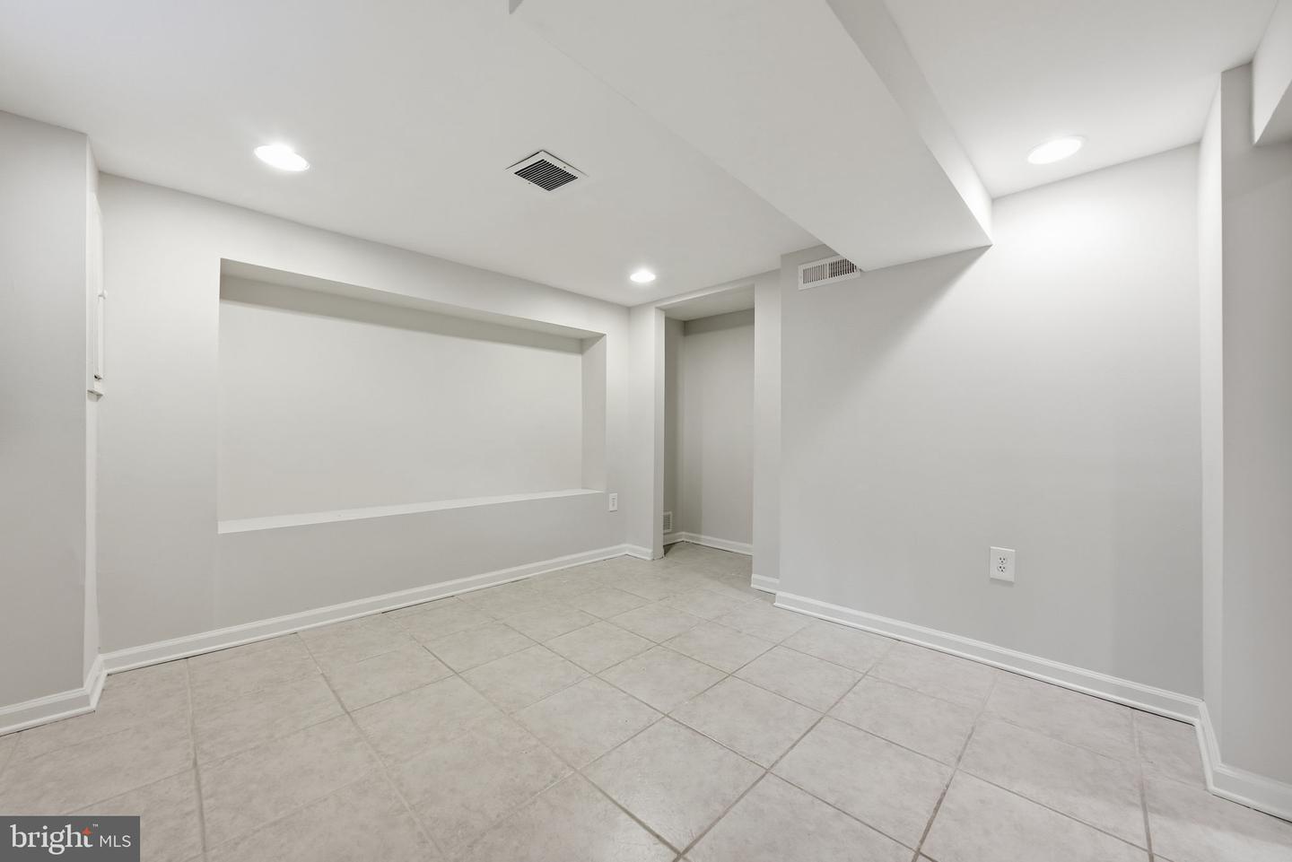 7209 TYLER AVE, FALLS CHURCH, Virginia 22042, 4 Bedrooms Bedrooms, ,2 BathroomsBathrooms,Residential,For sale,7209 TYLER AVE,VAFX2284100 MLS # VAFX2284100 7209 TYLER AVE, FALLS CHURCH, Virginia 22042, 4 Bedrooms Bedrooms, ,2 BathroomsBathrooms,Residential,For sale,7209 TYLER AVE,VAFX2284100 MLS # VAFX2284100