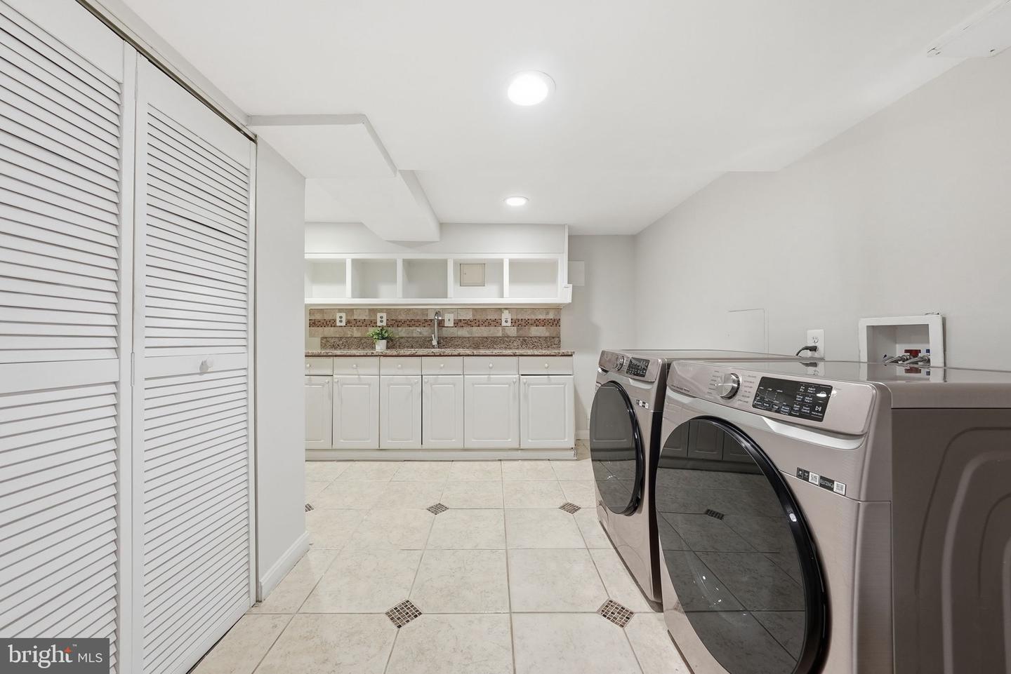 7209 TYLER AVE, FALLS CHURCH, Virginia 22042, 4 Bedrooms Bedrooms, ,2 BathroomsBathrooms,Residential,For sale,7209 TYLER AVE,VAFX2284100 MLS # VAFX2284100 7209 TYLER AVE, FALLS CHURCH, Virginia 22042, 4 Bedrooms Bedrooms, ,2 BathroomsBathrooms,Residential,For sale,7209 TYLER AVE,VAFX2284100 MLS # VAFX2284100