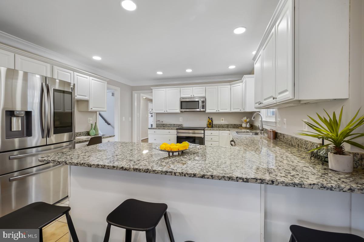 4515 FOREST HILL DR, FAIRFAX, Virginia 22030, 5 Bedrooms Bedrooms, ,6 BathroomsBathrooms,Residential,For sale,4515 FOREST HILL DR,VAFX2284116 MLS # VAFX2284116 4515 FOREST HILL DR, FAIRFAX, Virginia 22030, 5 Bedrooms Bedrooms, ,6 BathroomsBathrooms,Residential,For sale,4515 FOREST HILL DR,VAFX2284116 MLS # VAFX2284116