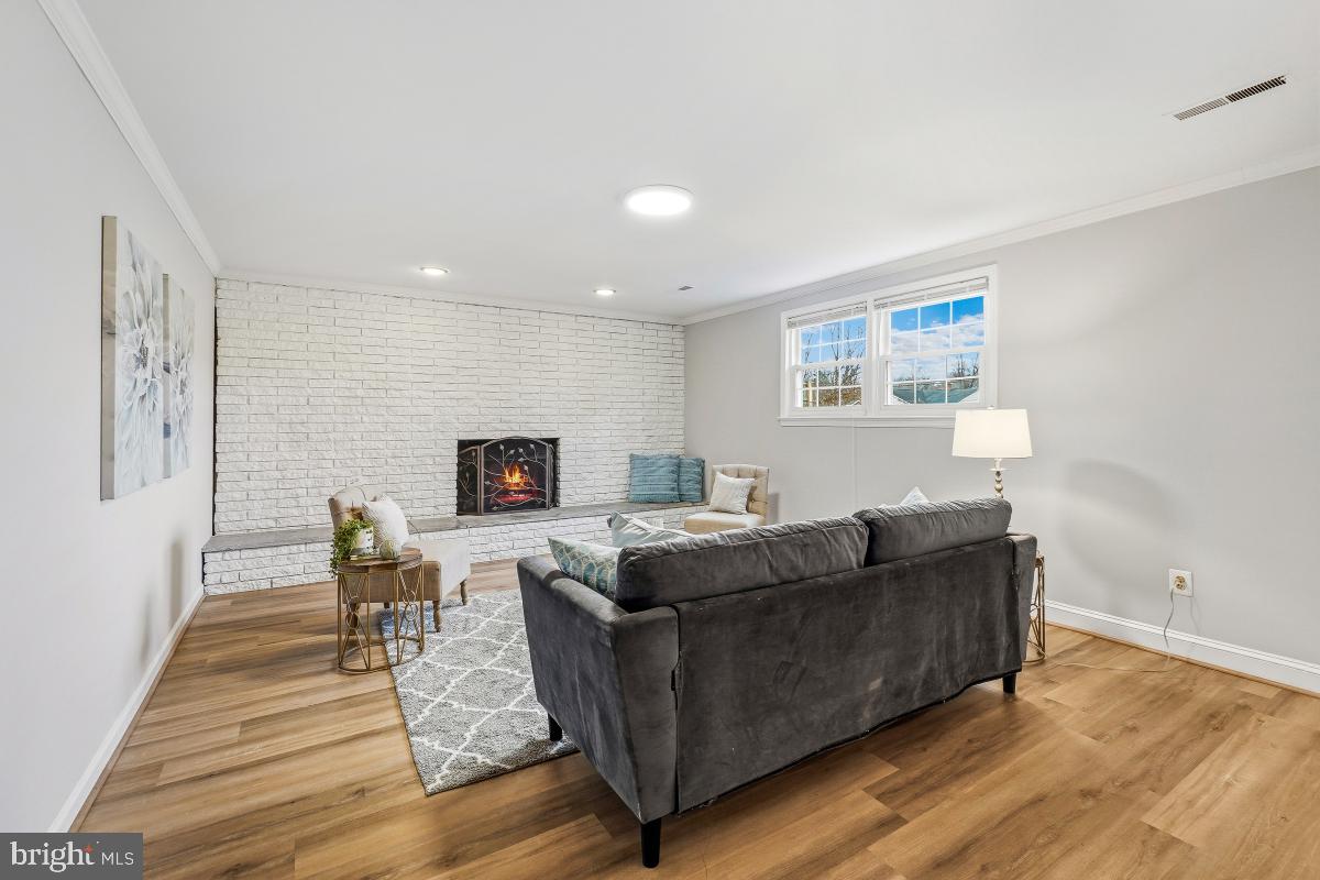 4515 FOREST HILL DR, FAIRFAX, Virginia 22030, 5 Bedrooms Bedrooms, ,6 BathroomsBathrooms,Residential,For sale,4515 FOREST HILL DR,VAFX2284116 MLS # VAFX2284116 4515 FOREST HILL DR, FAIRFAX, Virginia 22030, 5 Bedrooms Bedrooms, ,6 BathroomsBathrooms,Residential,For sale,4515 FOREST HILL DR,VAFX2284116 MLS # VAFX2284116