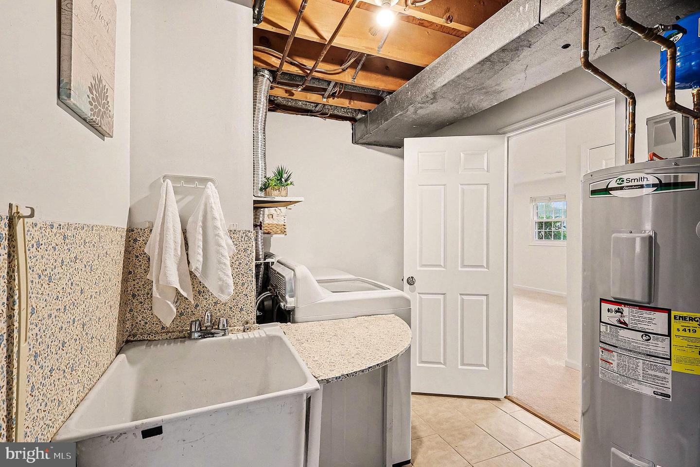 3400 AUSTIN CT, ALEXANDRIA, Virginia 22310, 4 Bedrooms Bedrooms, ,3 BathroomsBathrooms,Residential,For sale,3400 AUSTIN CT,VAFX2284160 MLS # VAFX2284160