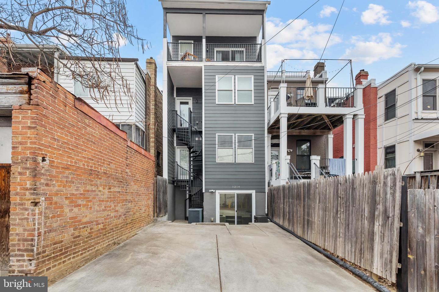 1214 EUCLID ST NW #1, WASHINGTON, District Of Columbia 20009, 3 Bedrooms Bedrooms, ,3 BathroomsBathrooms,Residential,For sale,1214 EUCLID ST NW #1,DCDC2239780 MLS # DCDC2239780