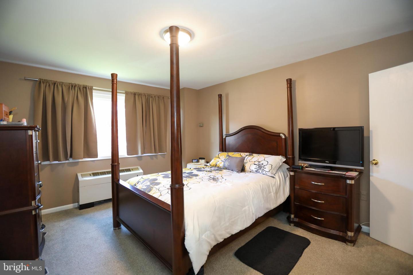 1830 COLUMBIA PIKE S #104, ARLINGTON, Virginia 22204, 1 Bedroom Bedrooms, ,1 BathroomBathrooms,Residential,For sale,1830 COLUMBIA PIKE S #104,VAAR2067348 MLS # VAAR2067348