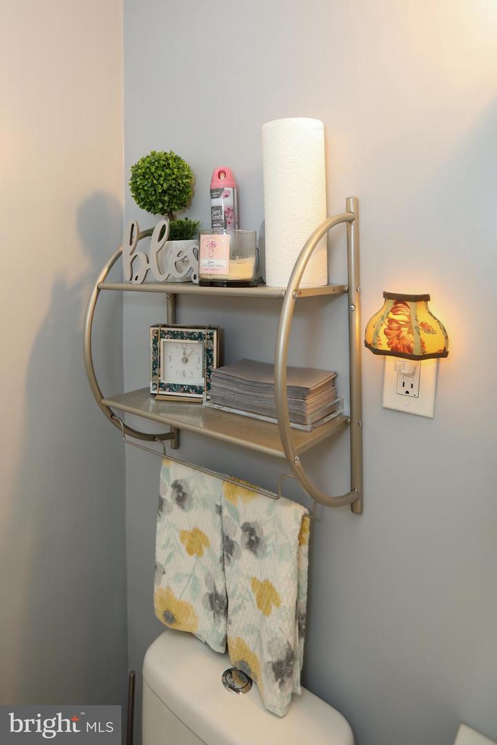 1830 COLUMBIA PIKE S #104, ARLINGTON, Virginia 22204, 1 Bedroom Bedrooms, ,1 BathroomBathrooms,Residential,For sale,1830 COLUMBIA PIKE S #104,VAAR2067348 MLS # VAAR2067348