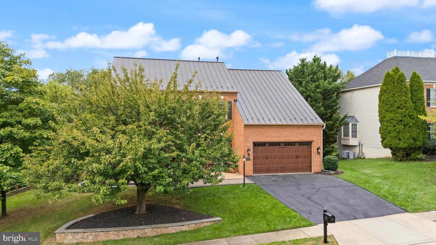 18571 DETTINGTON CT, LEESBURG, Virginia 20176, 5 Bedrooms Bedrooms, 8 Rooms Rooms,3 BathroomsBathrooms,Residential,For sale,18571 DETTINGTON CT,VALO2113388 MLS # VALO2113388 18571 DETTINGTON CT, LEESBURG, Virginia 20176, 5 Bedrooms Bedrooms, 8 Rooms Rooms,3 BathroomsBathrooms,Residential,For sale,18571 DETTINGTON CT,VALO2113388 MLS # VALO2113388