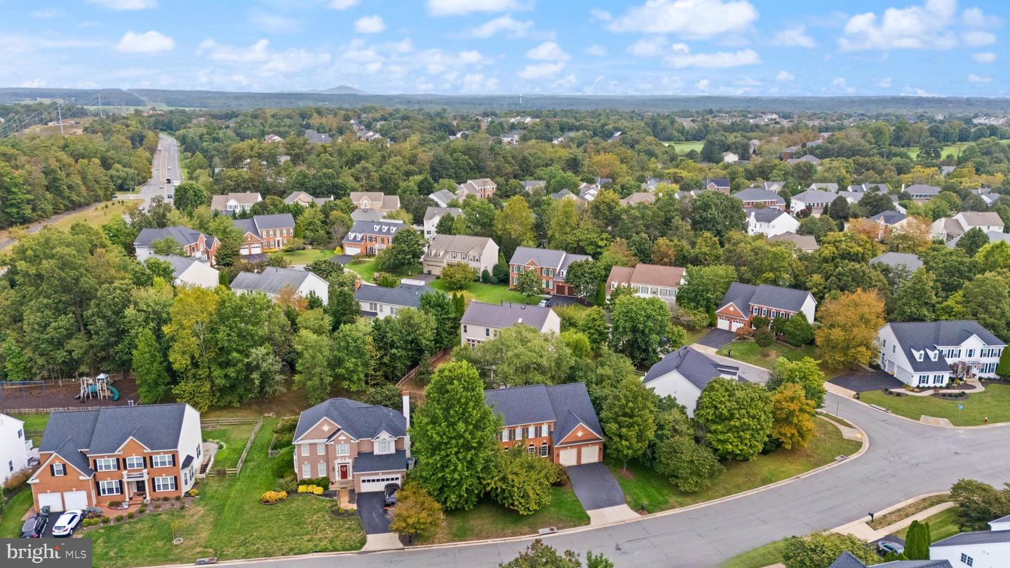 18571 DETTINGTON CT, LEESBURG, Virginia 20176, 5 Bedrooms Bedrooms, 8 Rooms Rooms,3 BathroomsBathrooms,Residential,For sale,18571 DETTINGTON CT,VALO2113388 MLS # VALO2113388 18571 DETTINGTON CT, LEESBURG, Virginia 20176, 5 Bedrooms Bedrooms, 8 Rooms Rooms,3 BathroomsBathrooms,Residential,For sale,18571 DETTINGTON CT,VALO2113388 MLS # VALO2113388