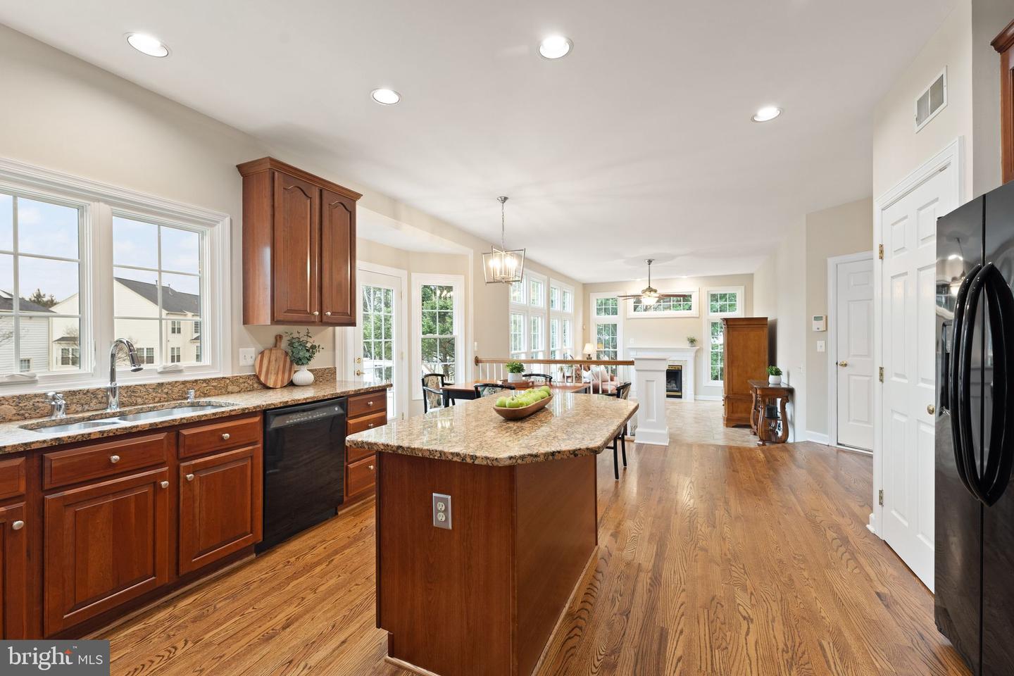 18571 DETTINGTON CT, LEESBURG, Virginia 20176, 5 Bedrooms Bedrooms, 8 Rooms Rooms,3 BathroomsBathrooms,Residential,For sale,18571 DETTINGTON CT,VALO2113388 MLS # VALO2113388 18571 DETTINGTON CT, LEESBURG, Virginia 20176, 5 Bedrooms Bedrooms, 8 Rooms Rooms,3 BathroomsBathrooms,Residential,For sale,18571 DETTINGTON CT,VALO2113388 MLS # VALO2113388