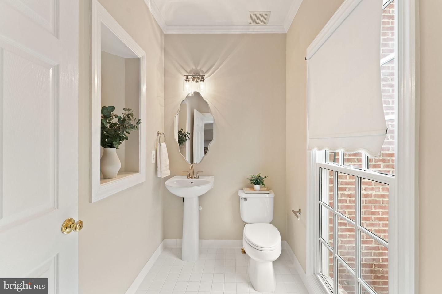 18571 DETTINGTON CT, LEESBURG, Virginia 20176, 5 Bedrooms Bedrooms, 8 Rooms Rooms,3 BathroomsBathrooms,Residential,For sale,18571 DETTINGTON CT,VALO2113388 MLS # VALO2113388 18571 DETTINGTON CT, LEESBURG, Virginia 20176, 5 Bedrooms Bedrooms, 8 Rooms Rooms,3 BathroomsBathrooms,Residential,For sale,18571 DETTINGTON CT,VALO2113388 MLS # VALO2113388