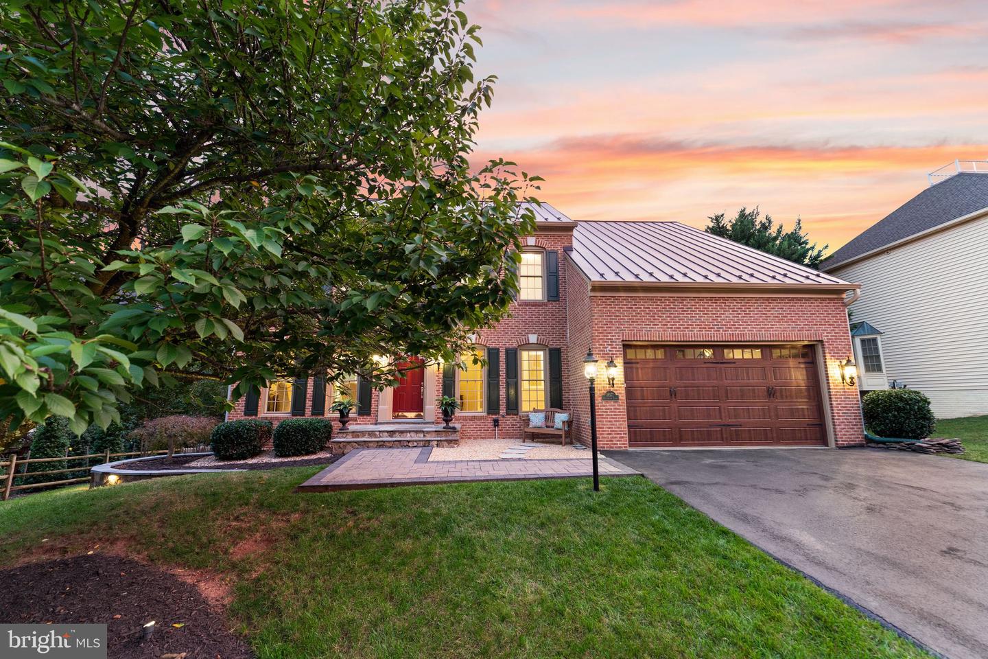 18571 DETTINGTON CT, LEESBURG, Virginia 20176, 5 Bedrooms Bedrooms, 8 Rooms Rooms,3 BathroomsBathrooms,Residential,For sale,18571 DETTINGTON CT,VALO2113388 MLS # VALO2113388 18571 DETTINGTON CT, LEESBURG, Virginia 20176, 5 Bedrooms Bedrooms, 8 Rooms Rooms,3 BathroomsBathrooms,Residential,For sale,18571 DETTINGTON CT,VALO2113388 MLS # VALO2113388