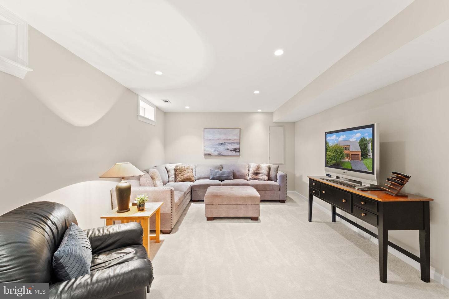 18571 DETTINGTON CT, LEESBURG, Virginia 20176, 5 Bedrooms Bedrooms, 8 Rooms Rooms,3 BathroomsBathrooms,Residential,For sale,18571 DETTINGTON CT,VALO2113388 MLS # VALO2113388 18571 DETTINGTON CT, LEESBURG, Virginia 20176, 5 Bedrooms Bedrooms, 8 Rooms Rooms,3 BathroomsBathrooms,Residential,For sale,18571 DETTINGTON CT,VALO2113388 MLS # VALO2113388