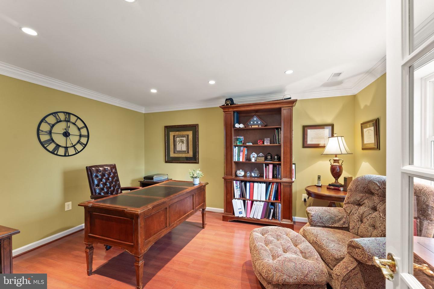 18571 DETTINGTON CT, LEESBURG, Virginia 20176, 5 Bedrooms Bedrooms, 8 Rooms Rooms,3 BathroomsBathrooms,Residential,For sale,18571 DETTINGTON CT,VALO2113388 MLS # VALO2113388 18571 DETTINGTON CT, LEESBURG, Virginia 20176, 5 Bedrooms Bedrooms, 8 Rooms Rooms,3 BathroomsBathrooms,Residential,For sale,18571 DETTINGTON CT,VALO2113388 MLS # VALO2113388