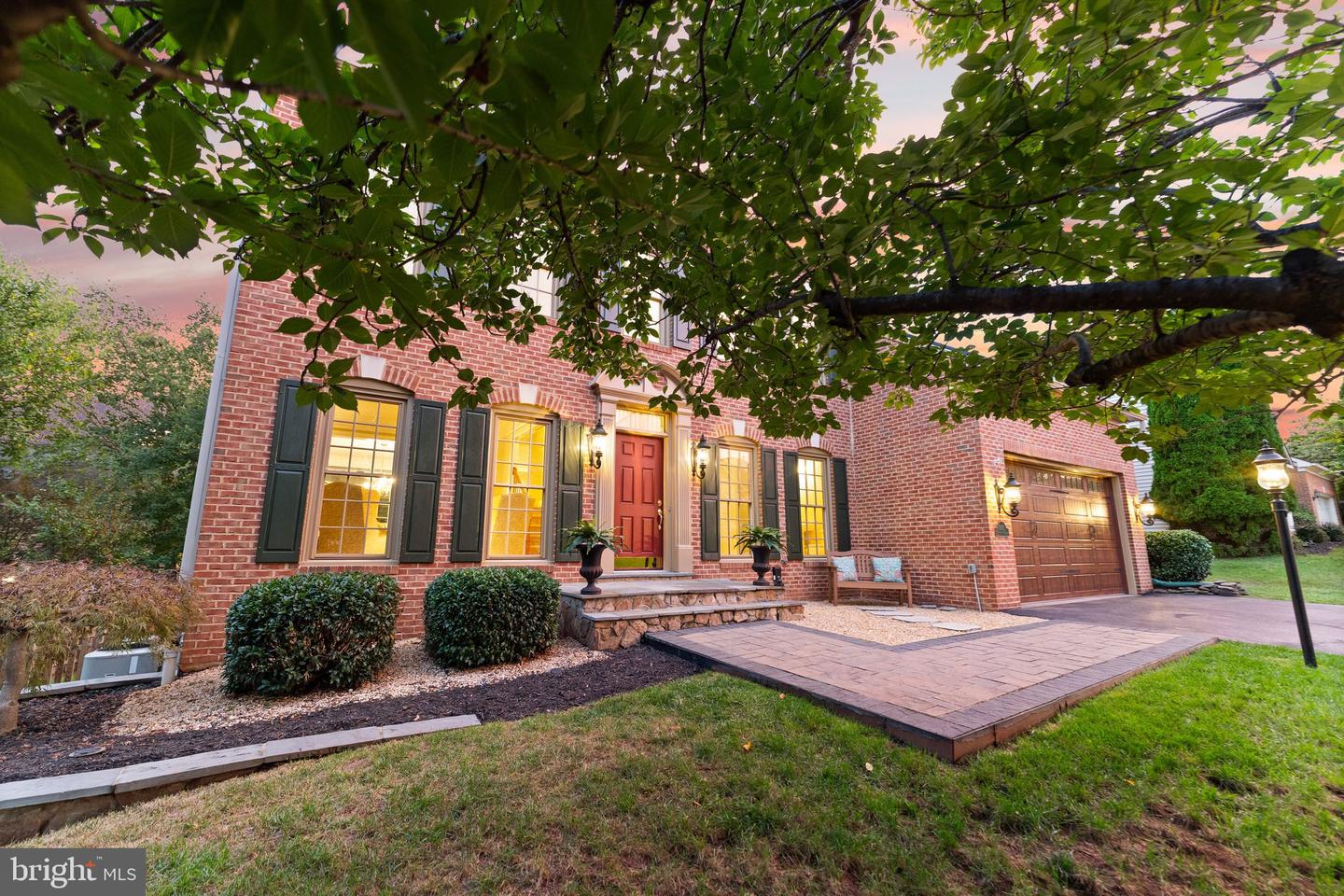 18571 DETTINGTON CT, LEESBURG, Virginia 20176, 5 Bedrooms Bedrooms, 8 Rooms Rooms,3 BathroomsBathrooms,Residential,For sale,18571 DETTINGTON CT,VALO2113388 MLS # VALO2113388 18571 DETTINGTON CT, LEESBURG, Virginia 20176, 5 Bedrooms Bedrooms, 8 Rooms Rooms,3 BathroomsBathrooms,Residential,For sale,18571 DETTINGTON CT,VALO2113388 MLS # VALO2113388