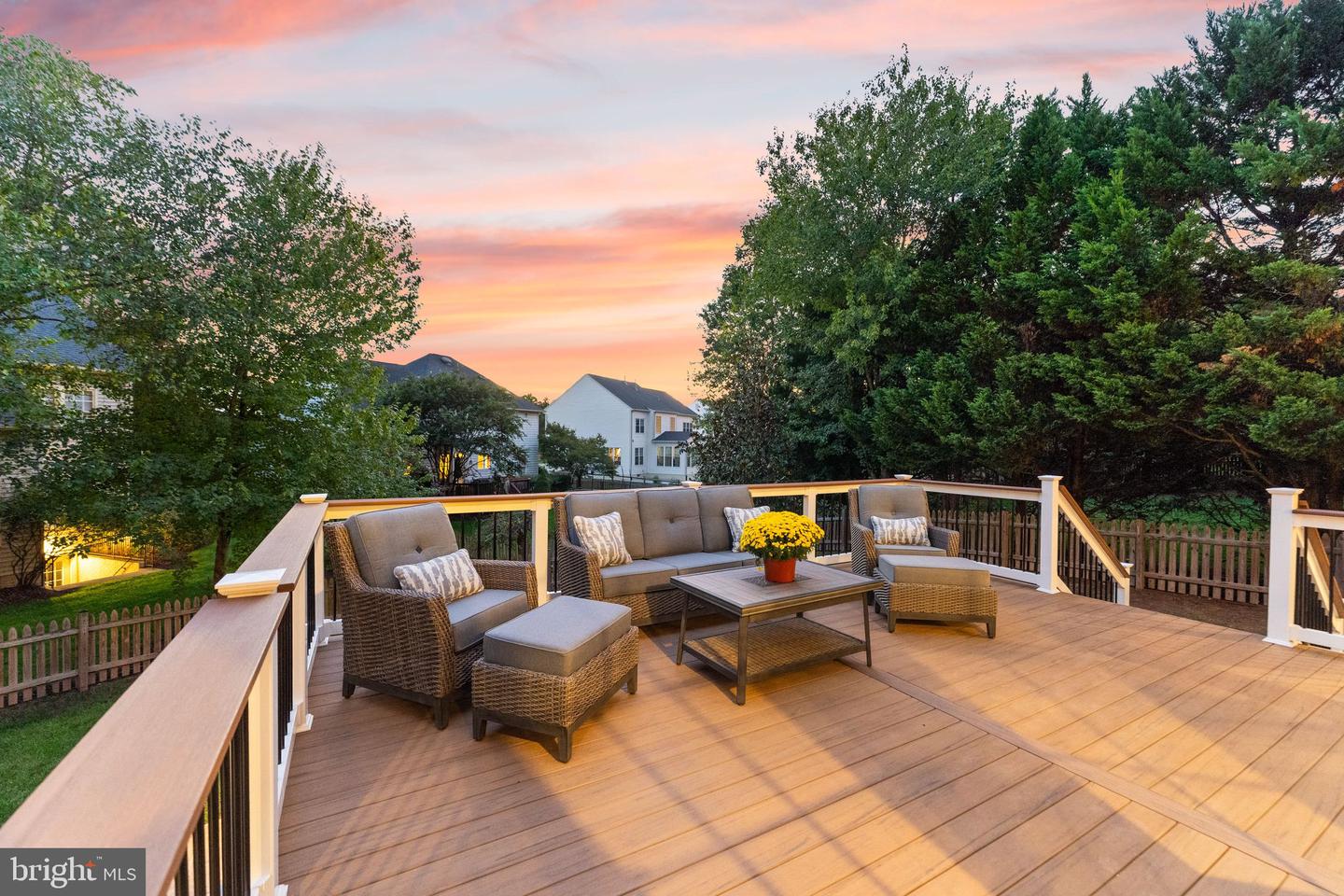 18571 DETTINGTON CT, LEESBURG, Virginia 20176, 5 Bedrooms Bedrooms, 8 Rooms Rooms,3 BathroomsBathrooms,Residential,For sale,18571 DETTINGTON CT,VALO2113388 MLS # VALO2113388 18571 DETTINGTON CT, LEESBURG, Virginia 20176, 5 Bedrooms Bedrooms, 8 Rooms Rooms,3 BathroomsBathrooms,Residential,For sale,18571 DETTINGTON CT,VALO2113388 MLS # VALO2113388