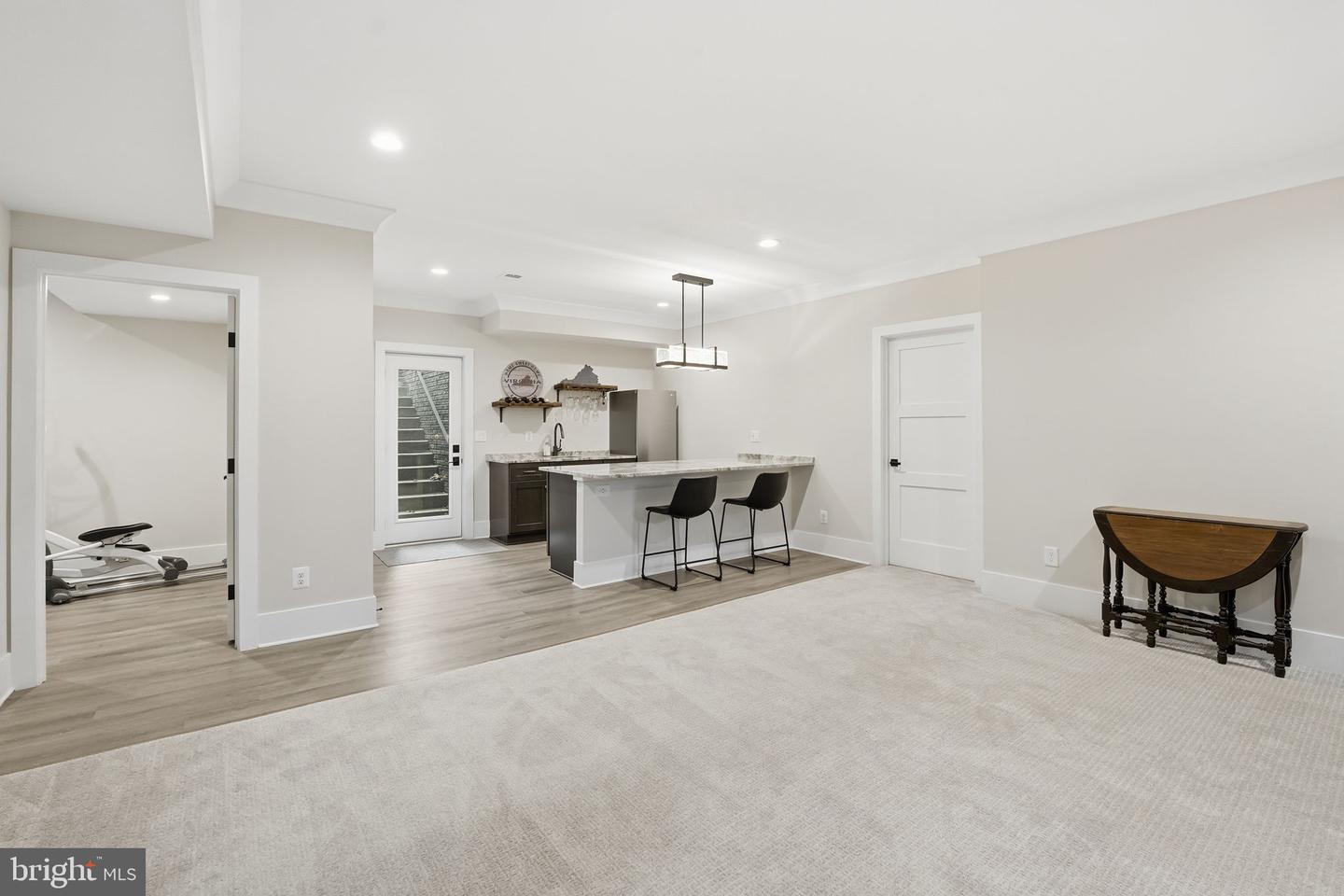 311 ALBRECHT CIR SW, VIENNA, Virginia 22180, 6 Bedrooms Bedrooms, ,5 BathroomsBathrooms,Residential,For sale,311 ALBRECHT CIR SW,VAFX2284252 MLS # VAFX2284252