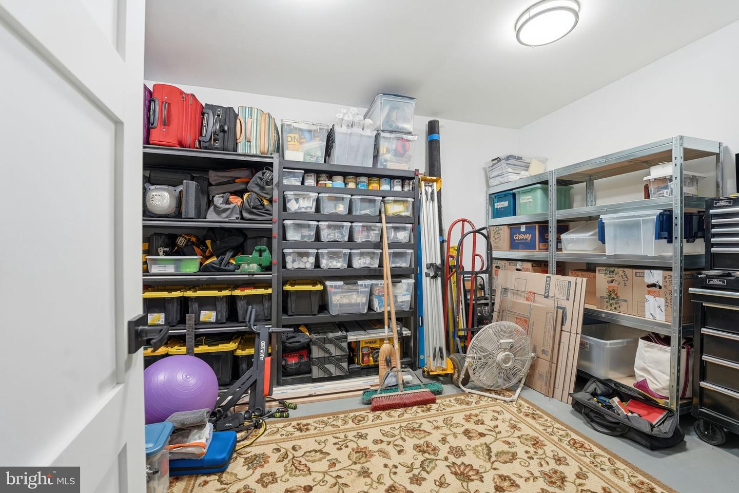 311 ALBRECHT CIR SW, VIENNA, Virginia 22180, 6 Bedrooms Bedrooms, ,5 BathroomsBathrooms,Residential,For sale,311 ALBRECHT CIR SW,VAFX2284252 MLS # VAFX2284252