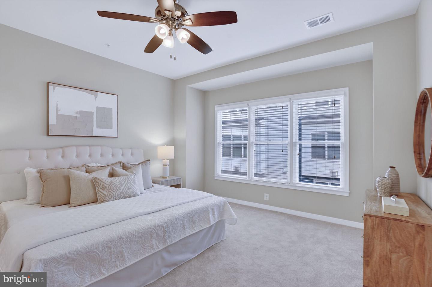 809 PARKER GRAY SCHOOL WAY, ALEXANDRIA, Virginia 22314, 3 Bedrooms Bedrooms, ,3 BathroomsBathrooms,Residential,For sale,809 PARKER GRAY SCHOOL WAY,VAAX2052850 MLS # VAAX2052850