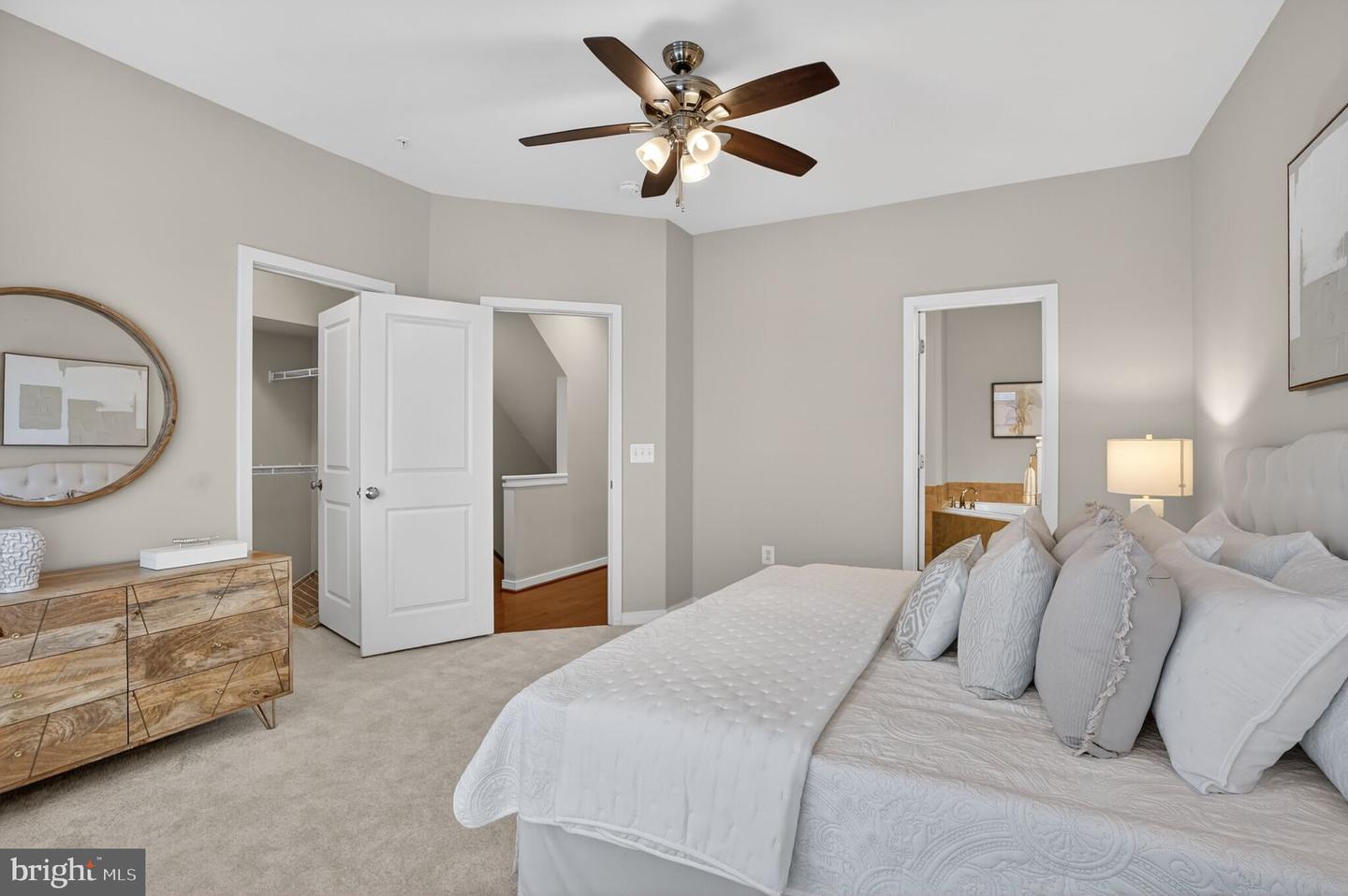 809 PARKER GRAY SCHOOL WAY, ALEXANDRIA, Virginia 22314, 3 Bedrooms Bedrooms, ,3 BathroomsBathrooms,Residential,For sale,809 PARKER GRAY SCHOOL WAY,VAAX2052850 MLS # VAAX2052850