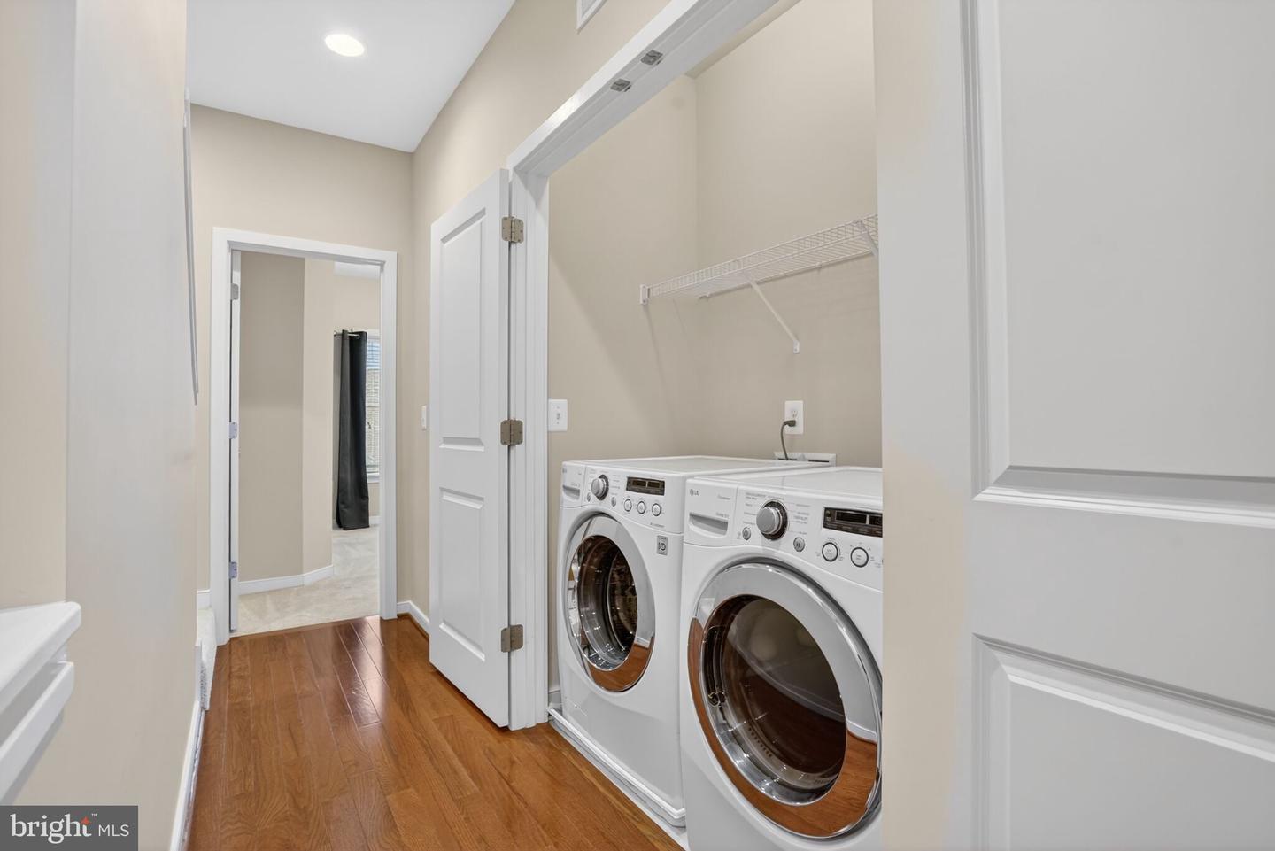 809 PARKER GRAY SCHOOL WAY, ALEXANDRIA, Virginia 22314, 3 Bedrooms Bedrooms, ,3 BathroomsBathrooms,Residential,For sale,809 PARKER GRAY SCHOOL WAY,VAAX2052850 MLS # VAAX2052850