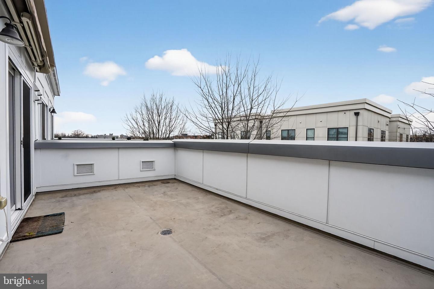 809 PARKER GRAY SCHOOL WAY, ALEXANDRIA, Virginia 22314, 3 Bedrooms Bedrooms, ,3 BathroomsBathrooms,Residential,For sale,809 PARKER GRAY SCHOOL WAY,VAAX2052850 MLS # VAAX2052850