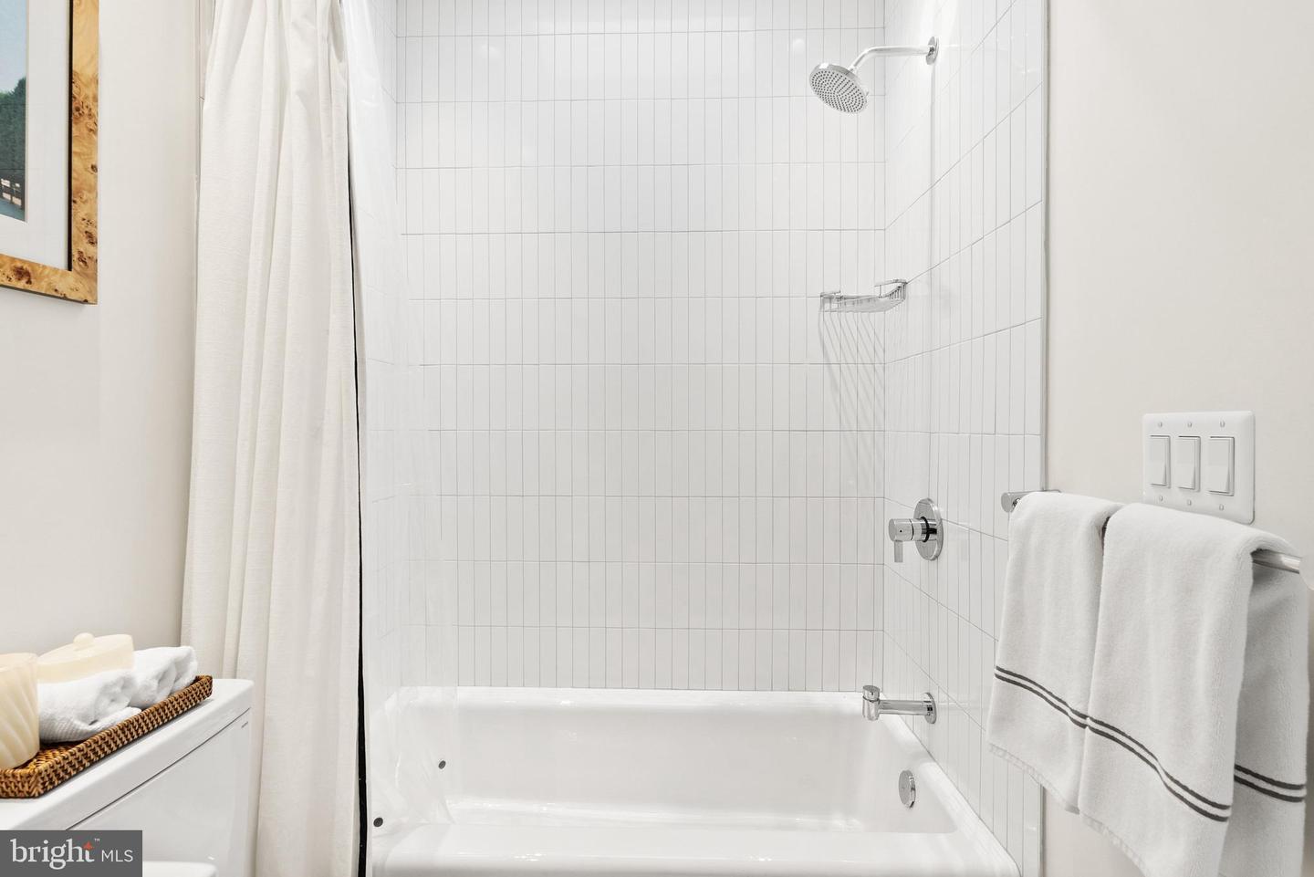 32 KINGS CT SE, WASHINGTON, District Of Columbia 20003, 3 Bedrooms Bedrooms, ,2 BathroomsBathrooms,Residential,For sale,32 KINGS CT SE,DCDC2239932 MLS # DCDC2239932