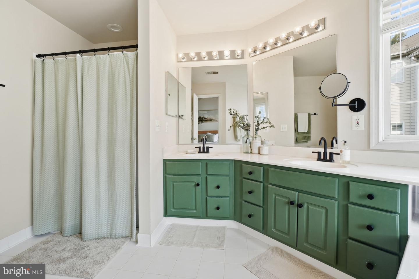 436 CLAYTON LN, ALEXANDRIA, Virginia 22304, 2 Bedrooms Bedrooms, ,2 BathroomsBathrooms,Residential,For sale,436 CLAYTON LN,VAAX2052904 MLS # VAAX2052904